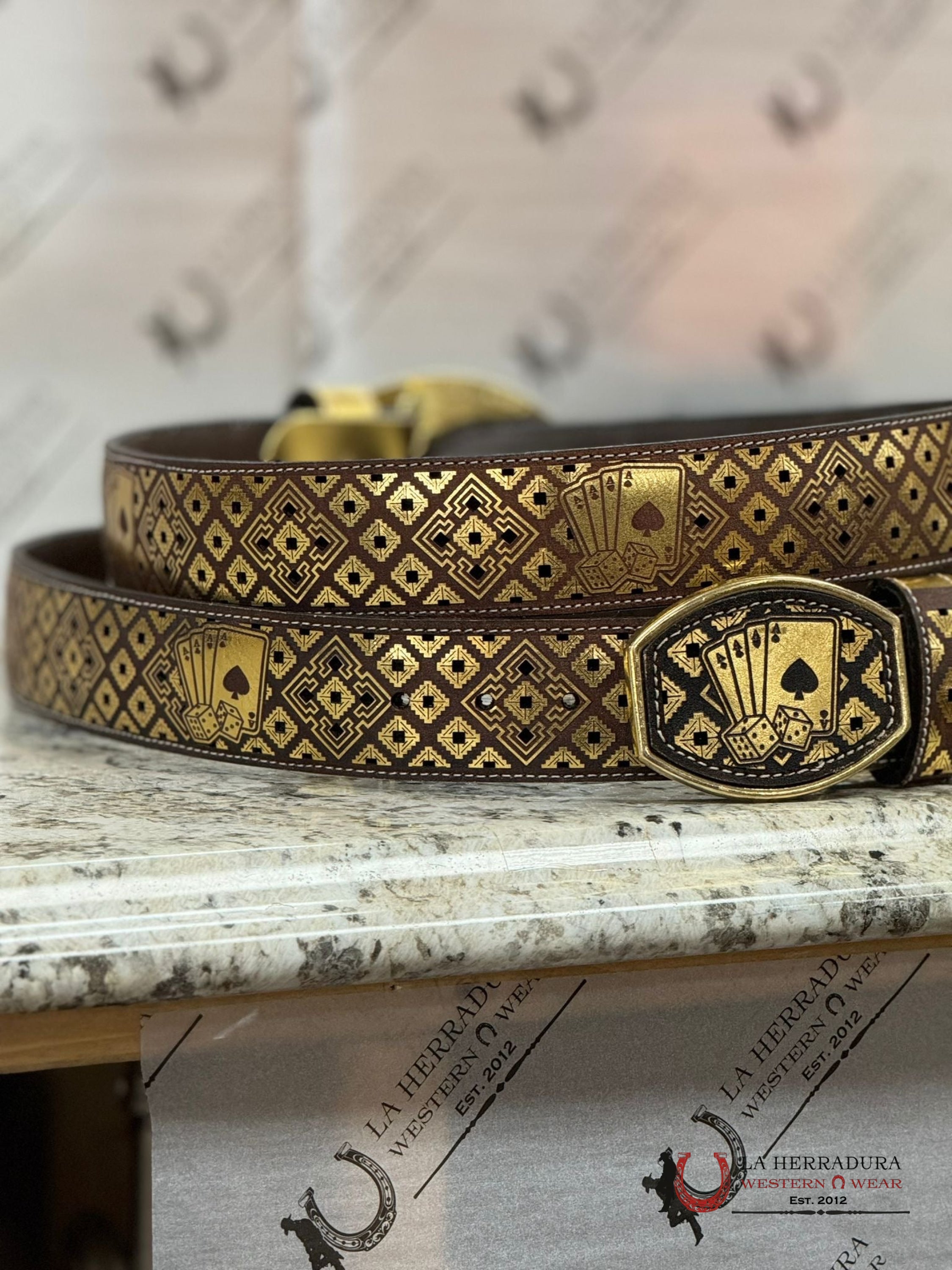 Black & Gold Cards 2In Belt Cinturones Hombres