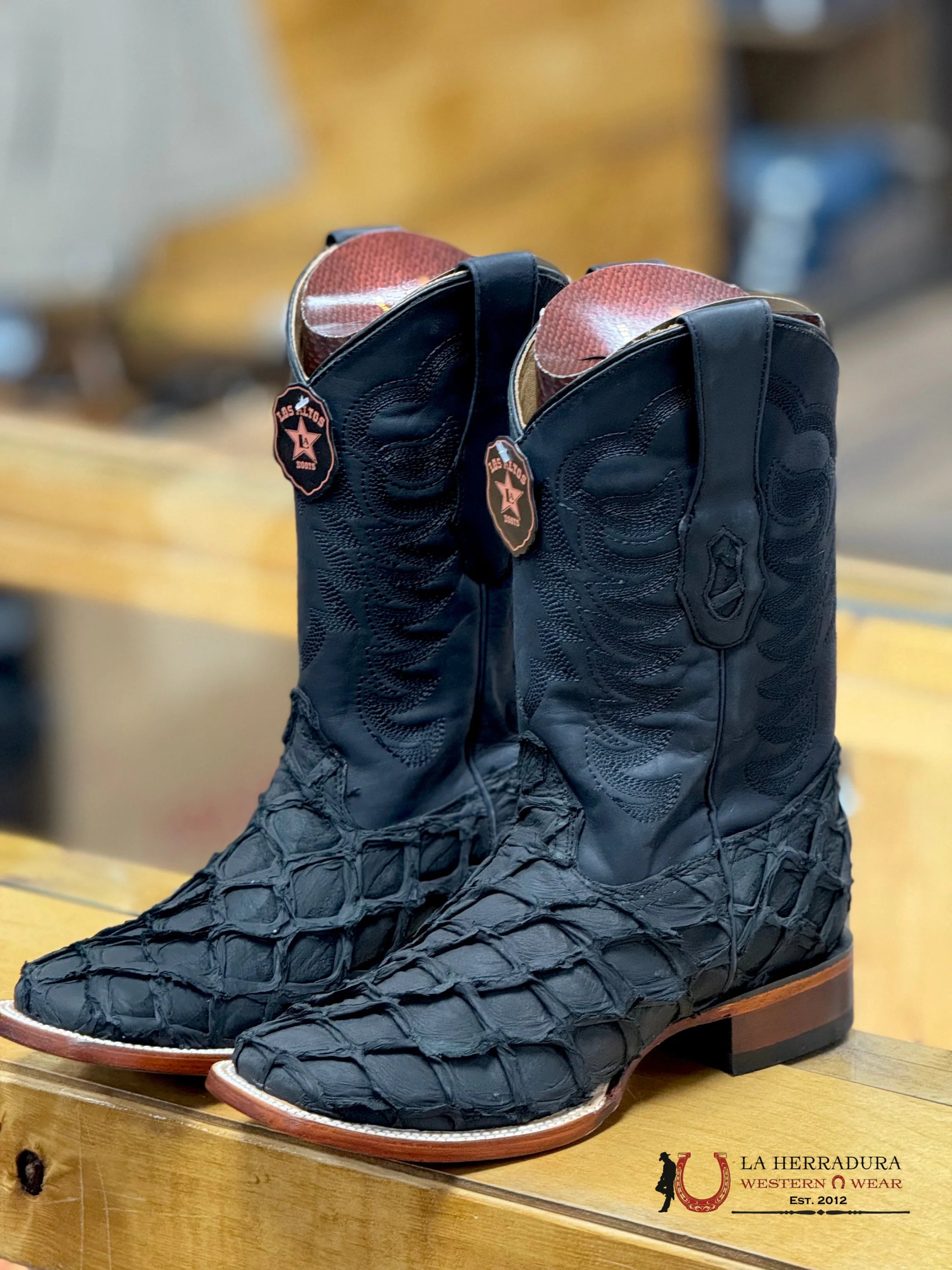Botas Exotico Piraruco/Pescado Original Los Altos Negro Mate Hombres