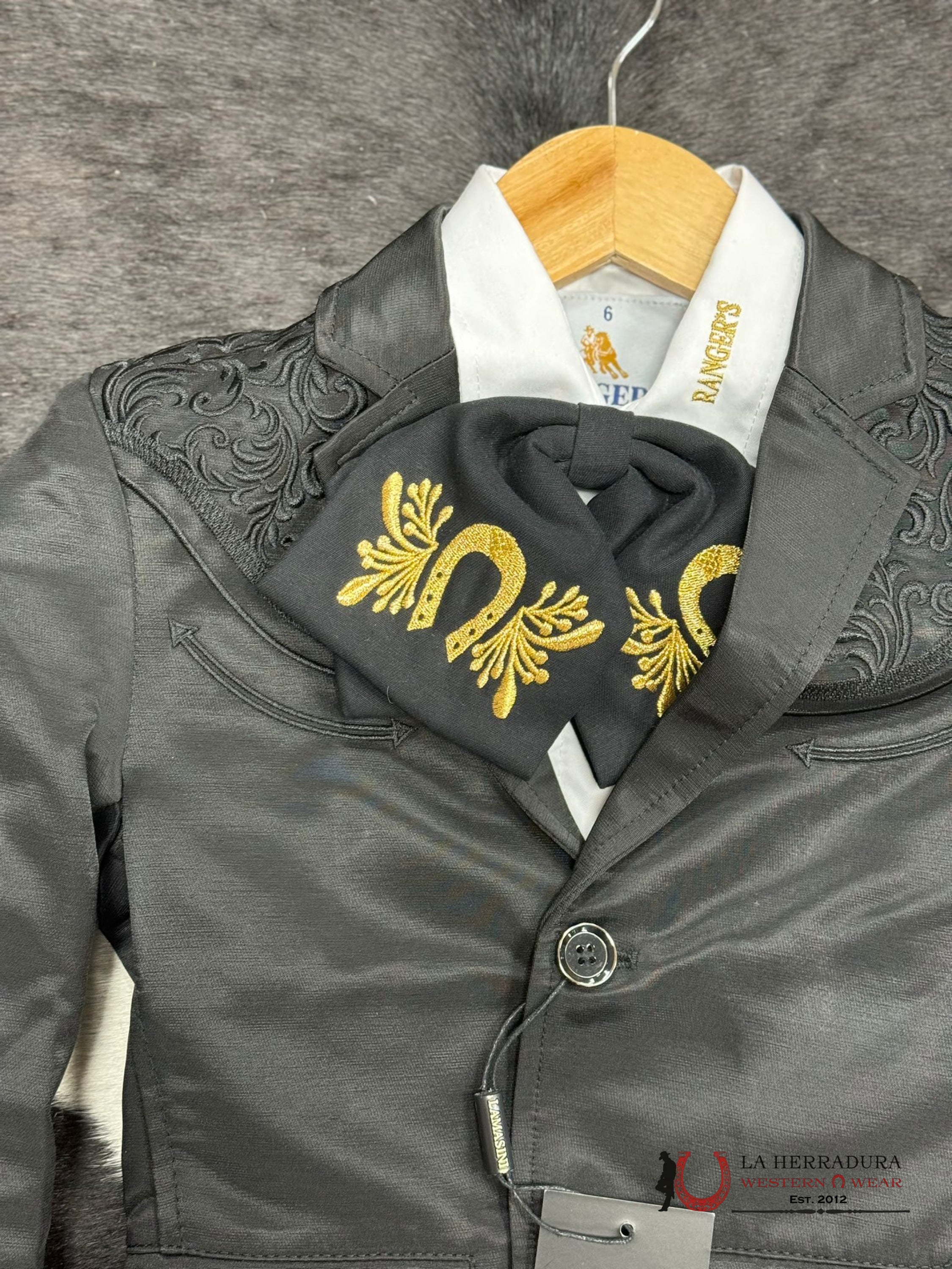 Boys Black Embroidered Bordado Blazer Niños