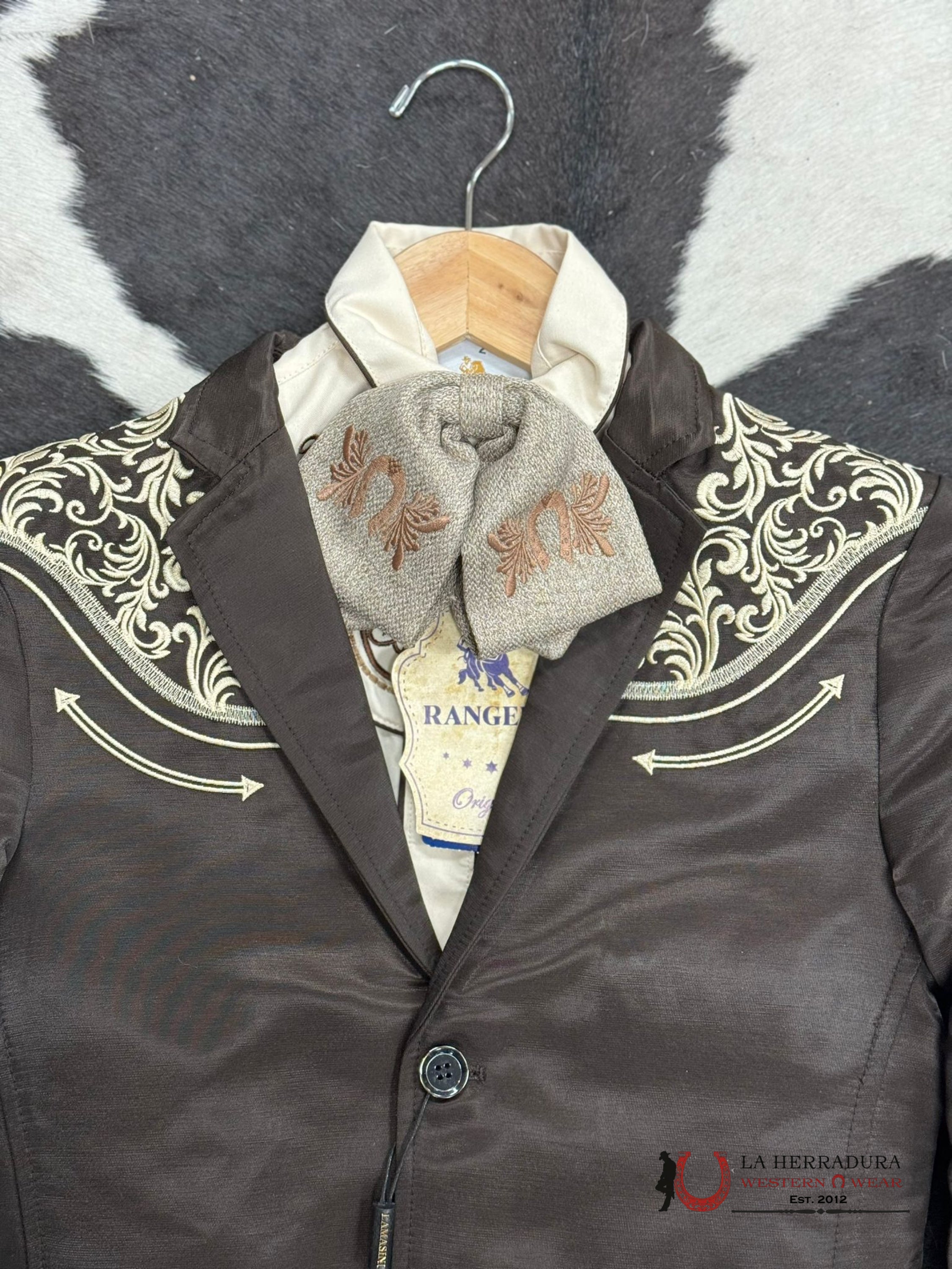 Boys Brown Embroidered Bordado Blazer Niños