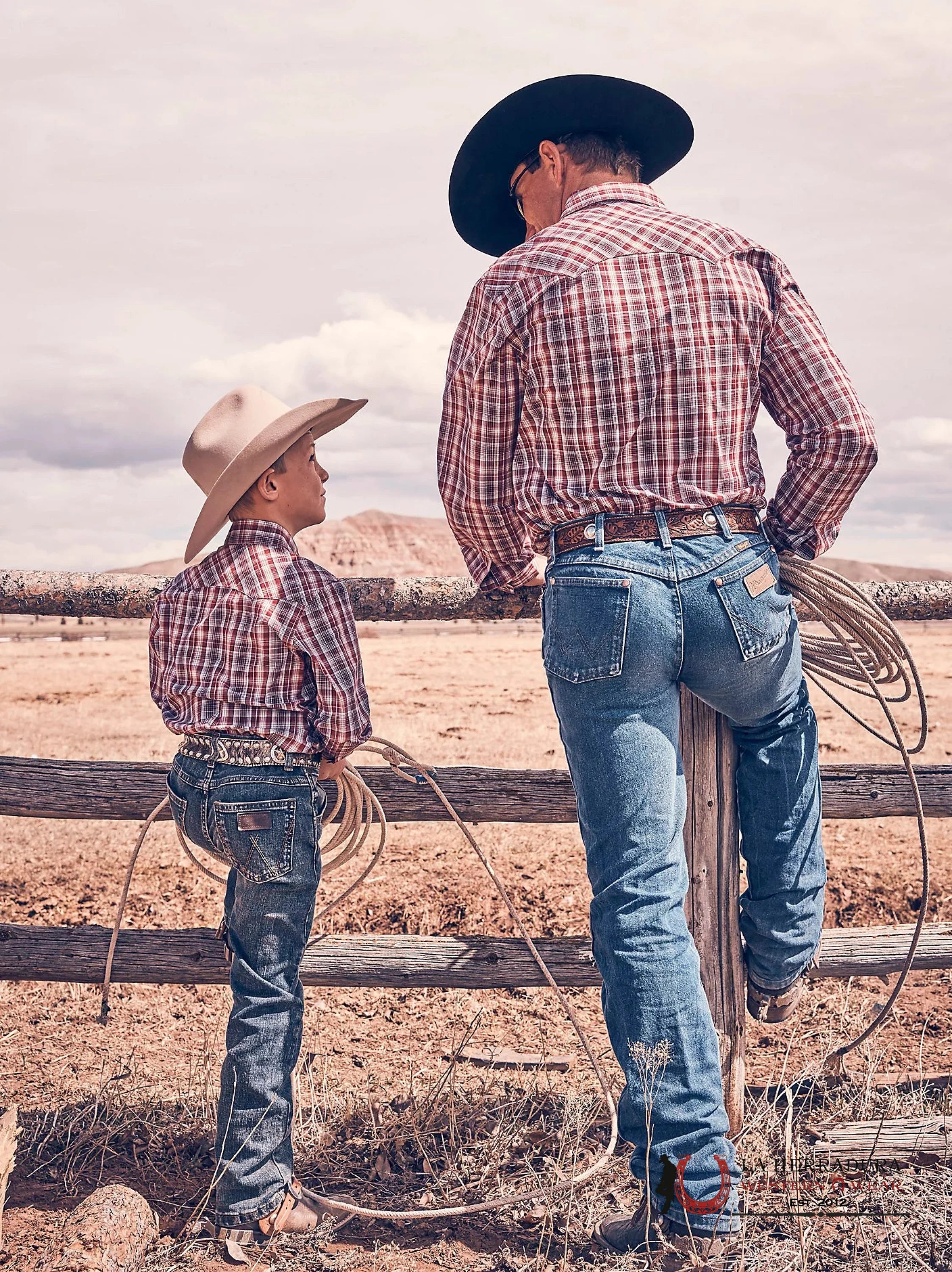 BOYS JEANS WRANGLER RETRO SLIM STRAIGHT SITS LOWER ON WAIST 1088BWZBZ NIÑOS