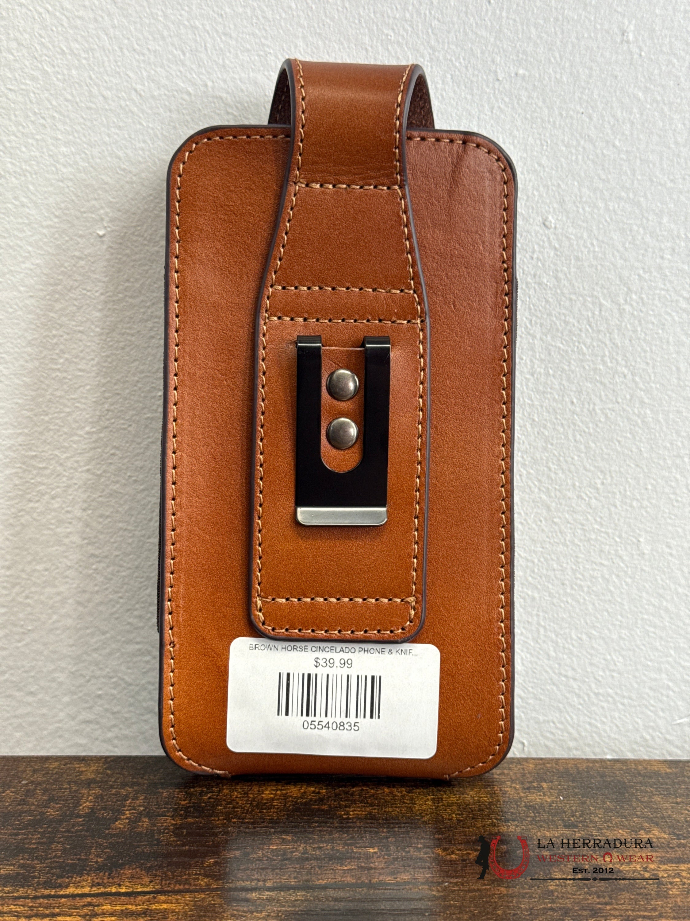 BROWN HORSE CINCELADO PHONE & KNIFE CASE HOLDER