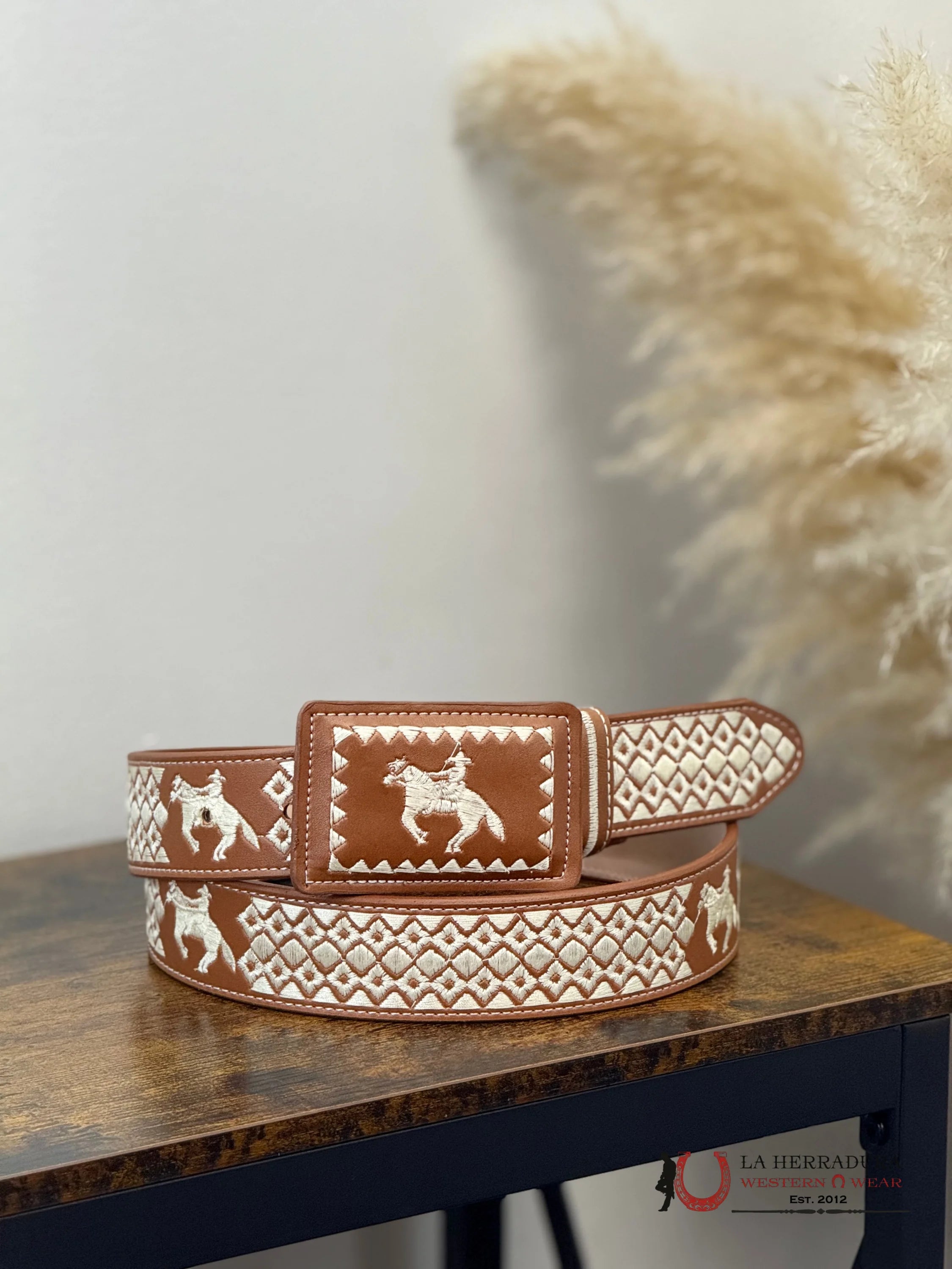 BROWN HORSE EMBROIDERED MEN BELT CINTURONES HOMBRES