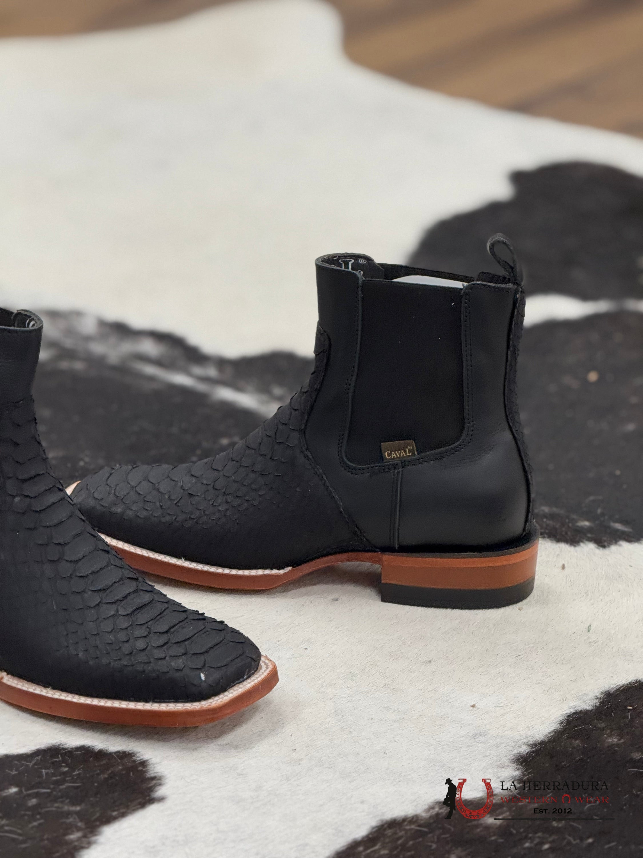 Caval Short Boot Exotic Python Black Botas Hombres