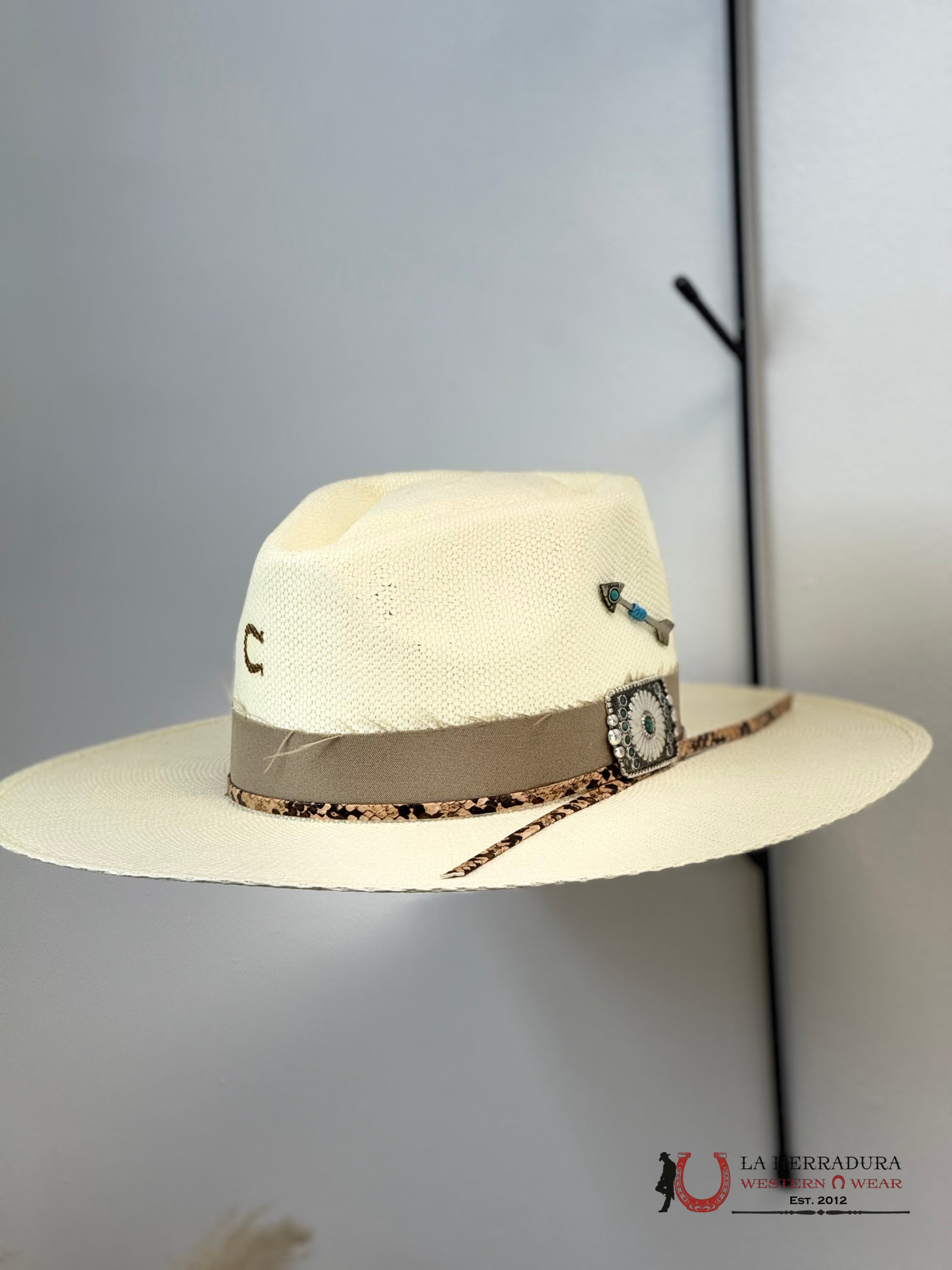 CHARLIE 1 HORSE STRAW HAT NATURAL SPEAR PONIT TEXANAS MUJERES