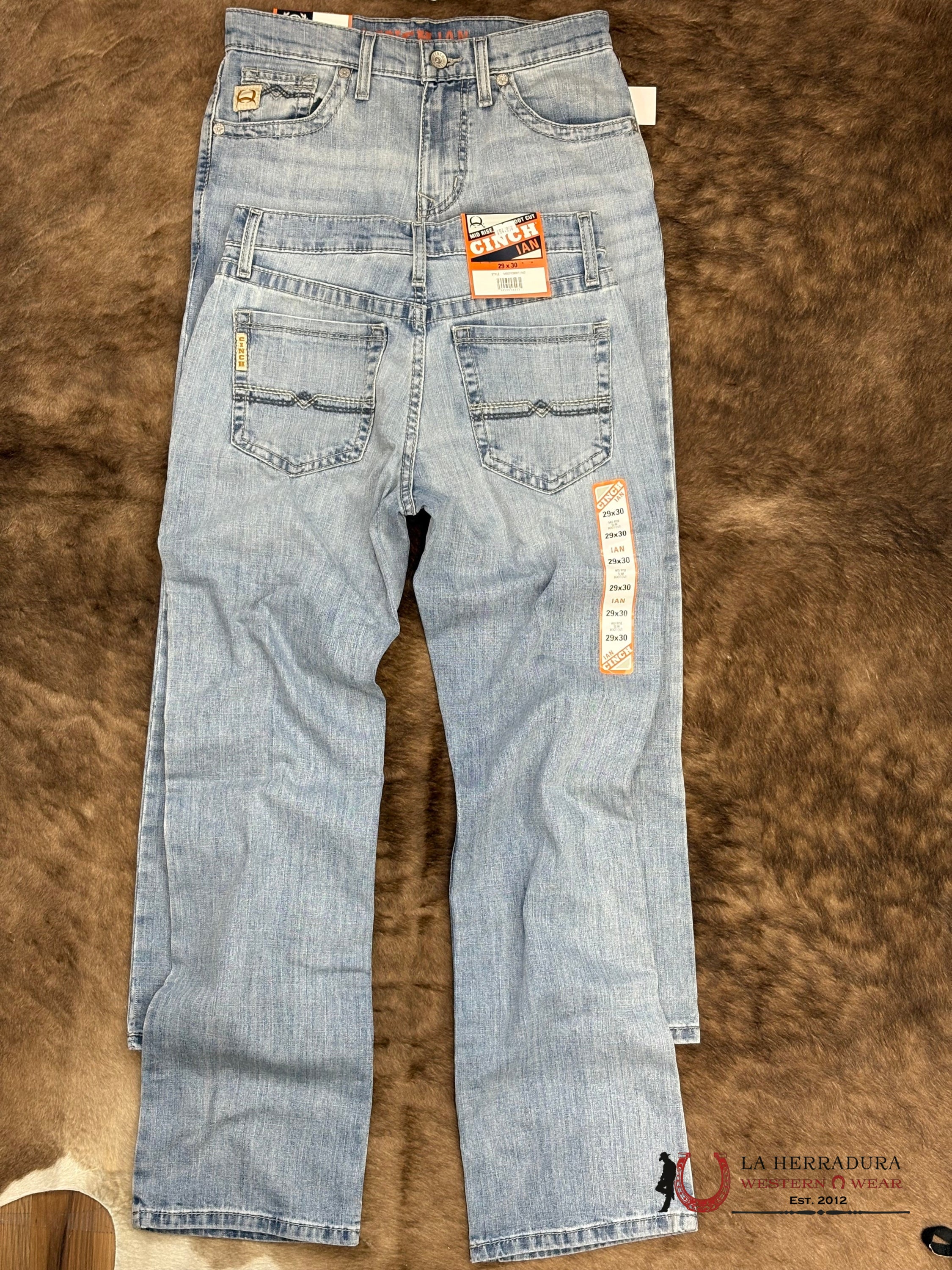 CINCH JEAN IAN LIGHT JEAN COLOR MID RISE SLIM BOOTCUT - 6001 ROPA HOMBRES