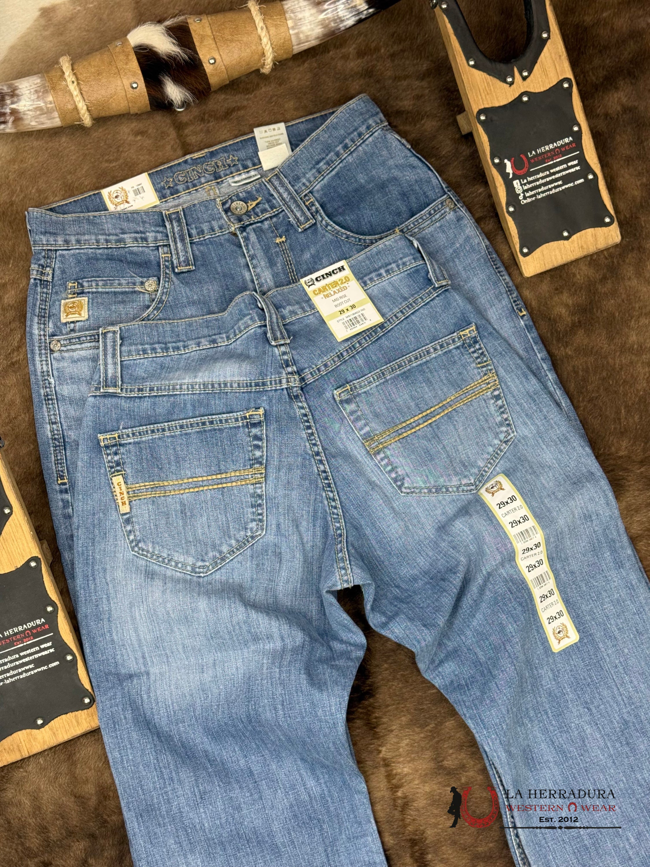 CINCH JEAN Relaxed Mid Rise BootCut Light Washed ROPA HOMBRES