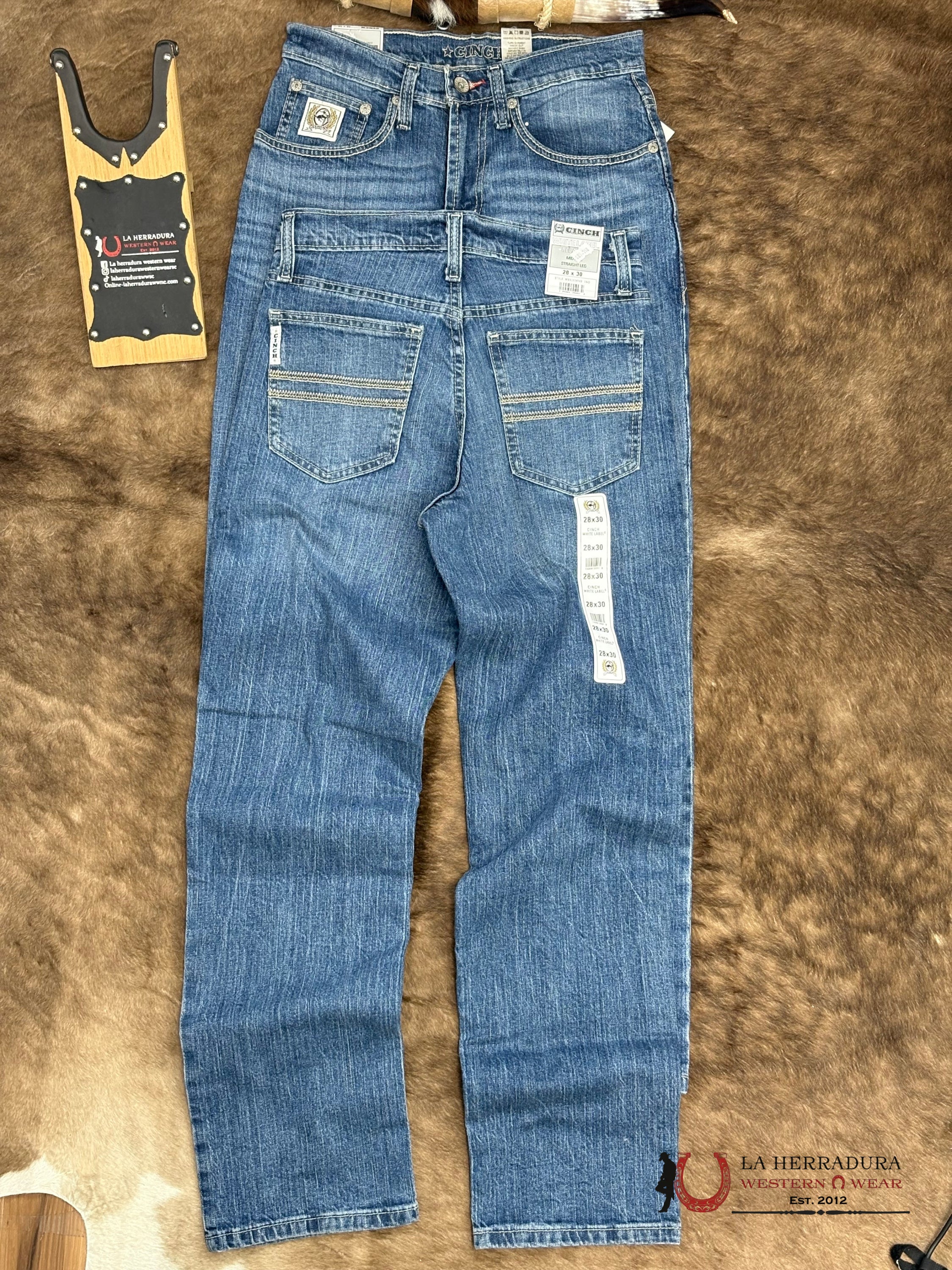CINCH JEAN WHITE LABLE MEDIUM JEAN COLOR MID RISE RELAXED STRAIGHT LEG - 4060 ROPA HOMBRES