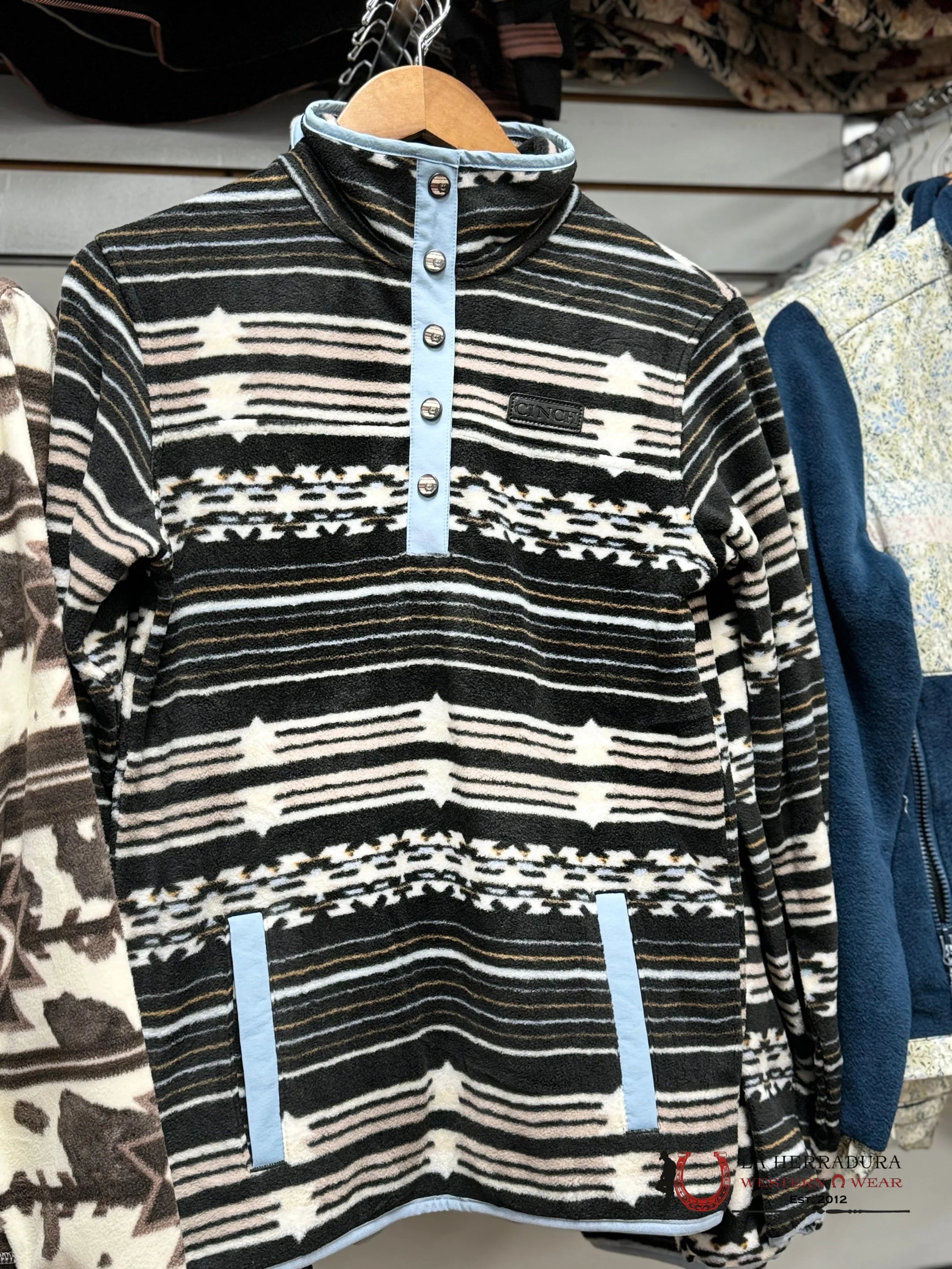 Cinch Womens Pullover Black/White Blue & Aztec Pattern Ropa Mujeres