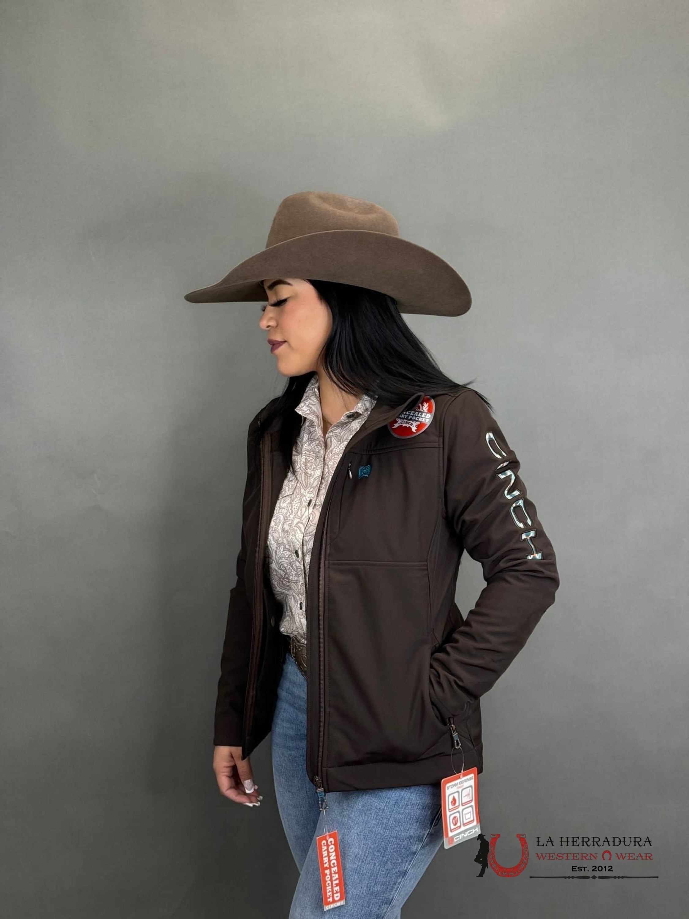 Cinch Womens Brown / Turquise Team Logo Softshell Jacket Ropa Mujeres