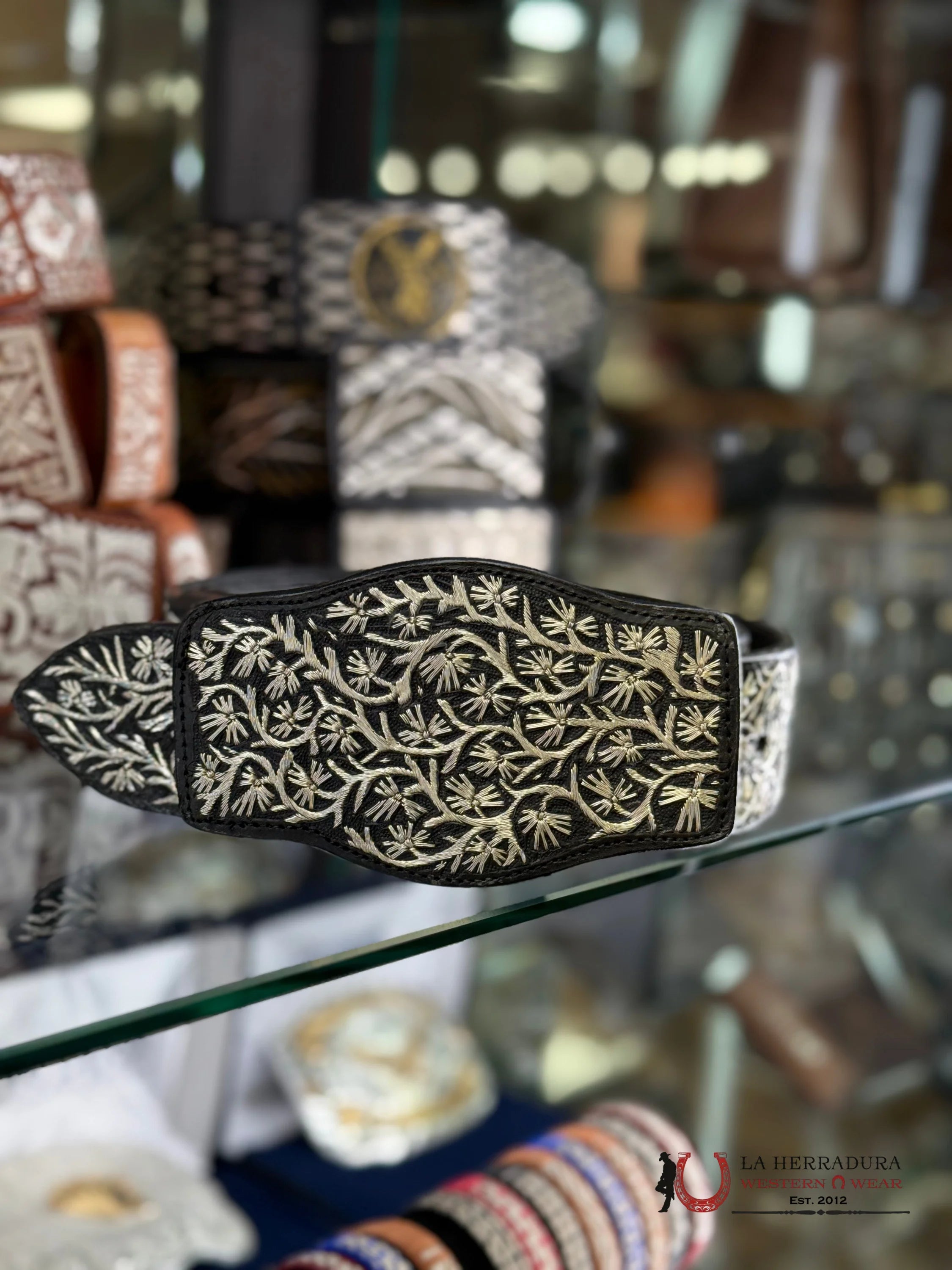 CINTO DE PLATA FLORAL ALL OVER CINTURONES HOMBRES