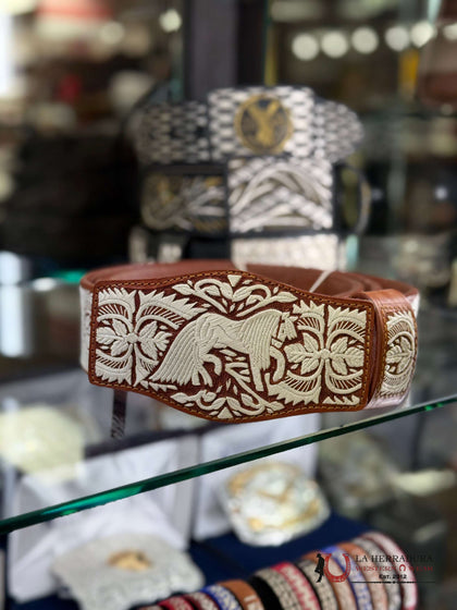 BELT WOVEN HORSE BROWN AND WHITE