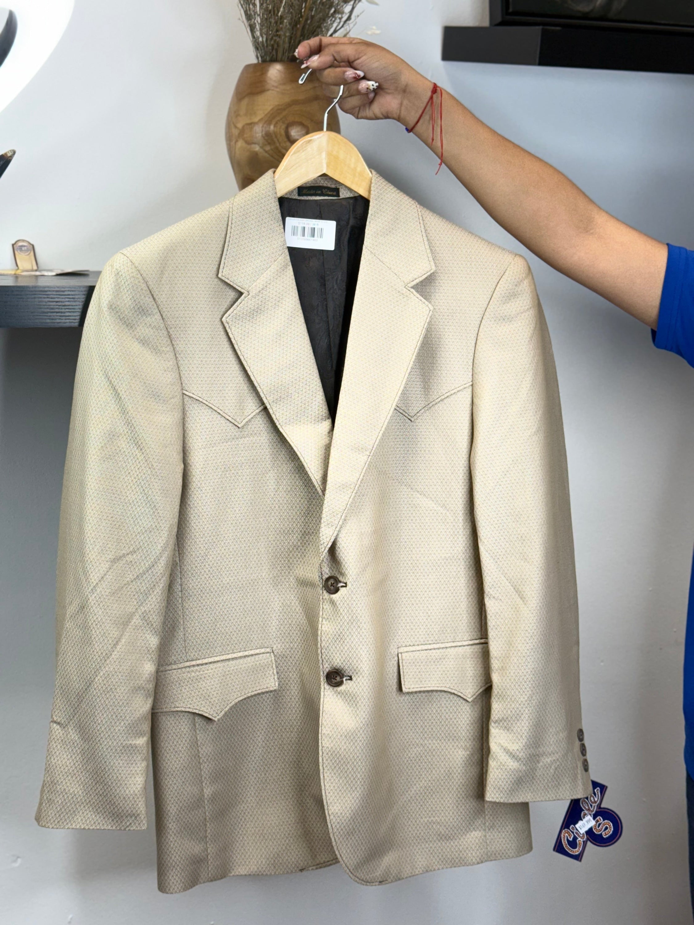 CIRCLE S BLAZER ORIGINAL BEIGE W/ GREY FLORAL INSIDE ROPA HOMBRES