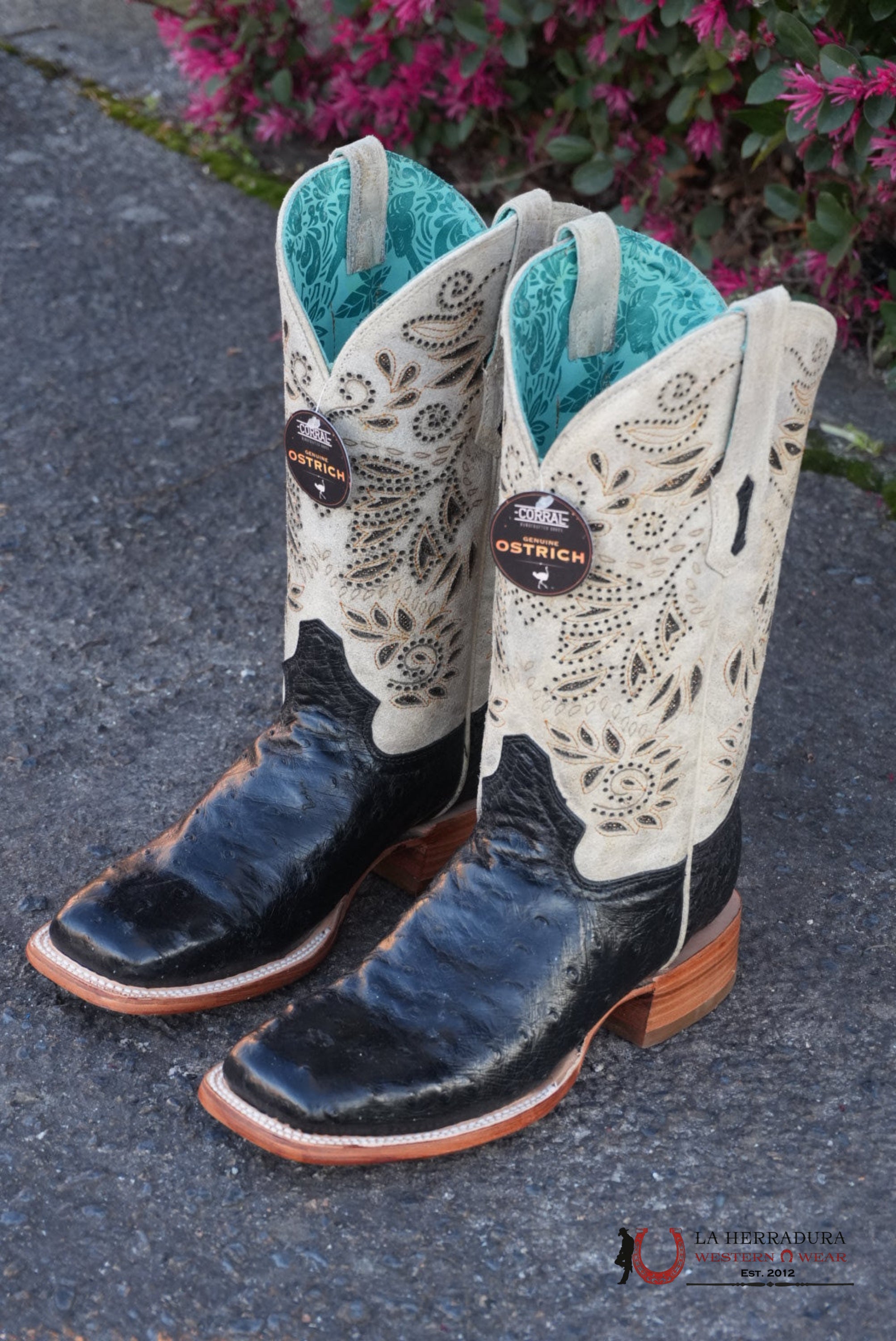 CORRAL WOMEN BLACK BONE OSTRICH EMBROIDERY & GLITTER BOOT BOTAS MUJERES