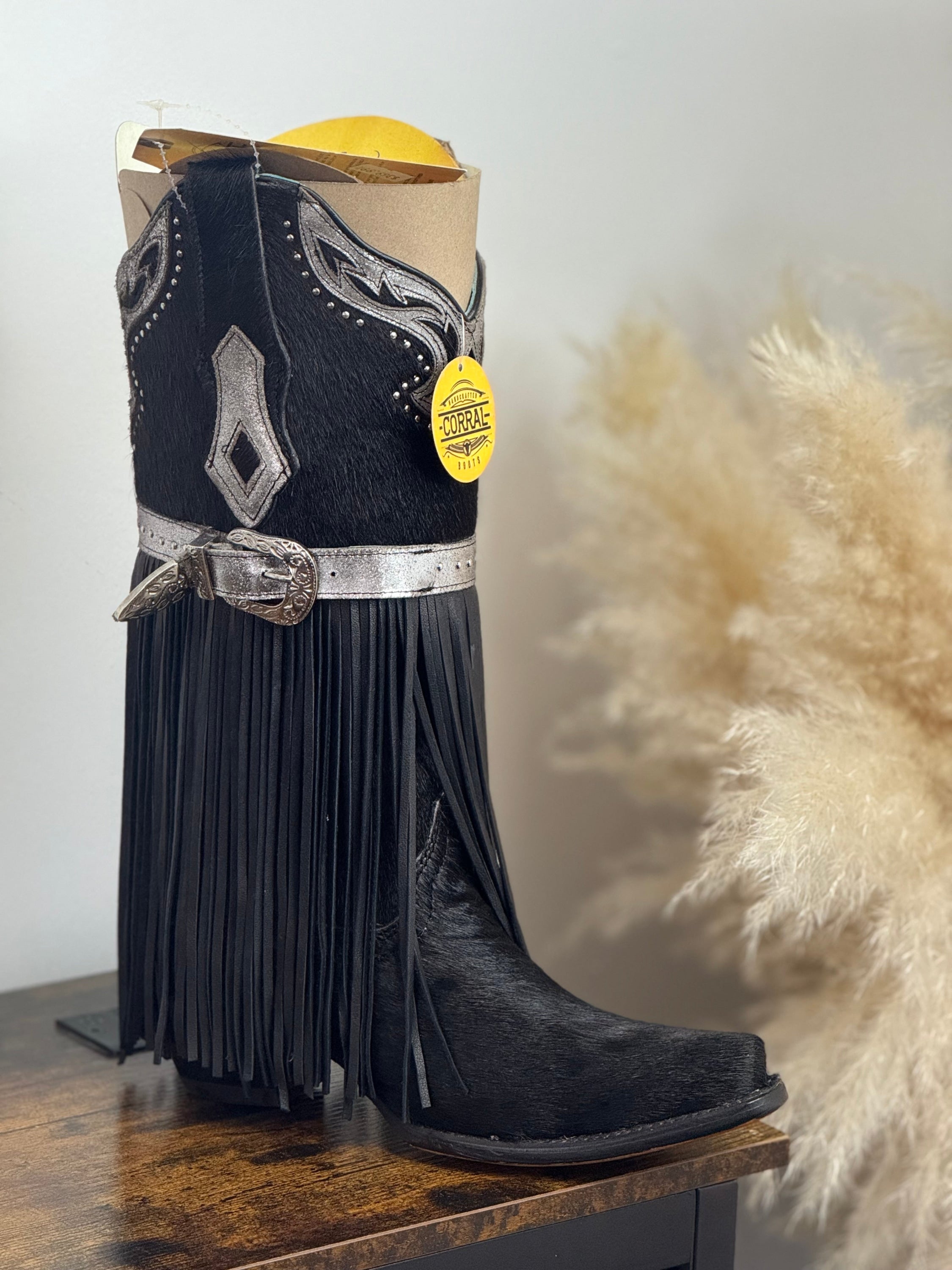 CORRAL LD BLACK FUR HARNESS & STUDS & LAMB FRINGES POINT TOE -C4082 BOTAS MUJERES