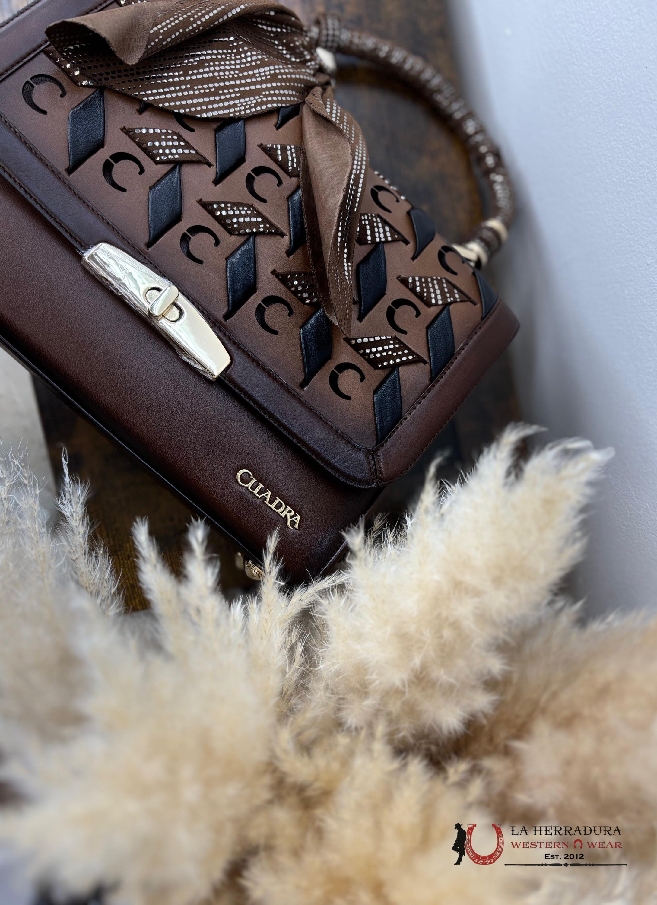 CUADRA AZTECA HONEY LEATHER HANDBAG DU635