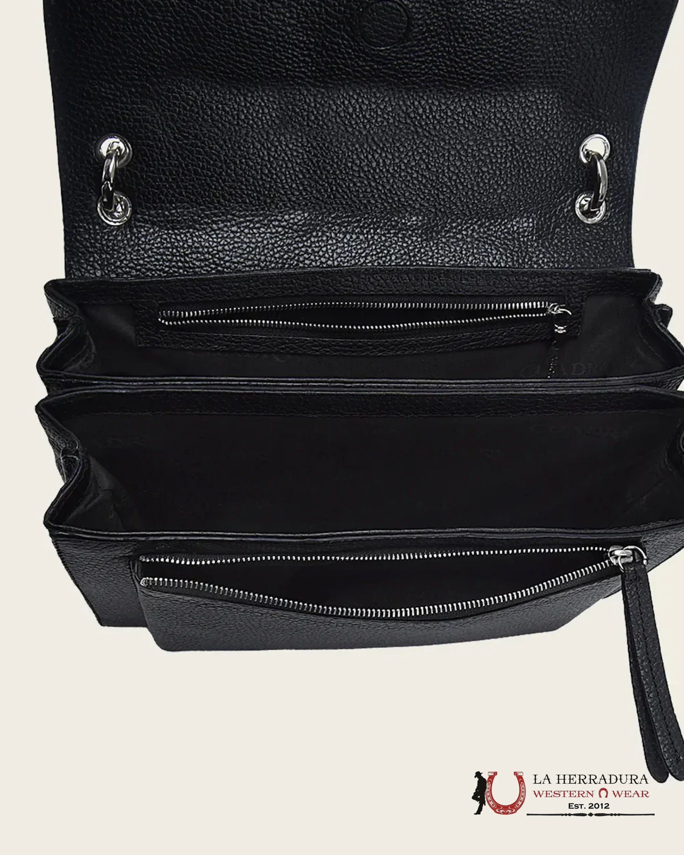 Cuadra Black Mantarraya Square Bag Ropa Mujeres
