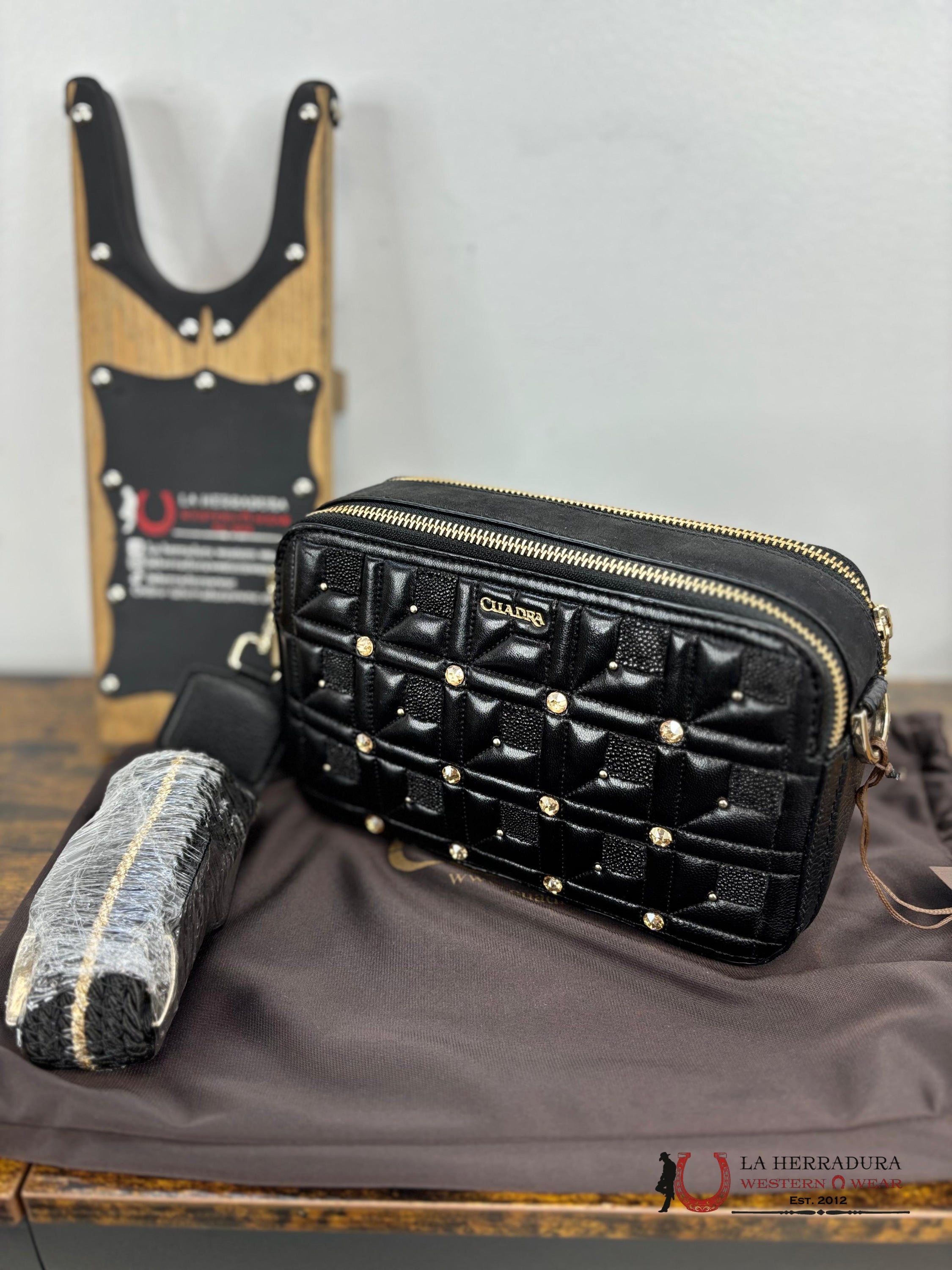 Cuadra Black Stingray Bag Ropa Mujeres