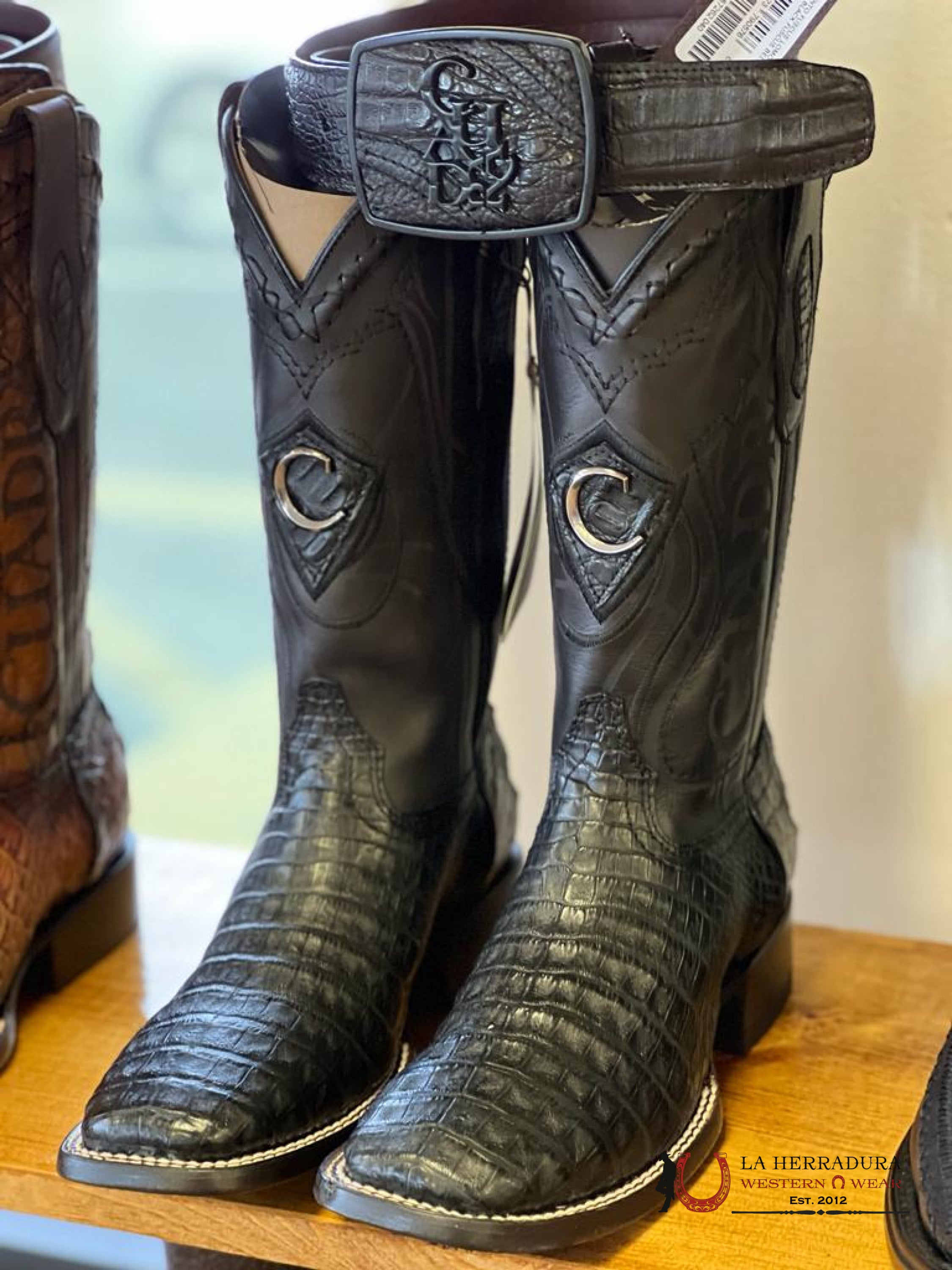 Cuadra Boot Fuscus Belly Caiman Black Square Toe Botas Hombres