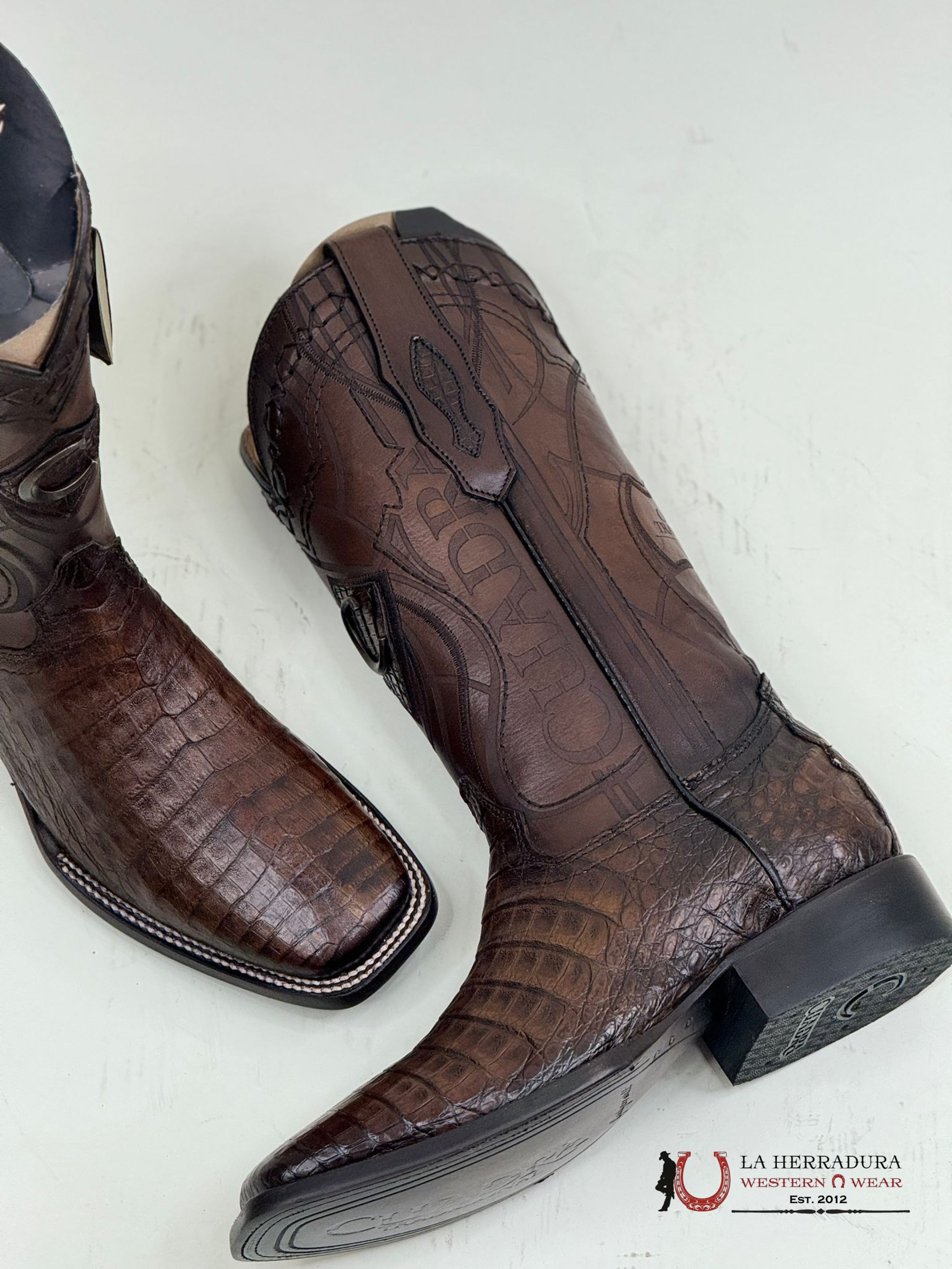 Cuadra Boot Fuscus Belly Caiman Porto Maple Laser & Embroidery Square Toe Cuardra Mens Boots
