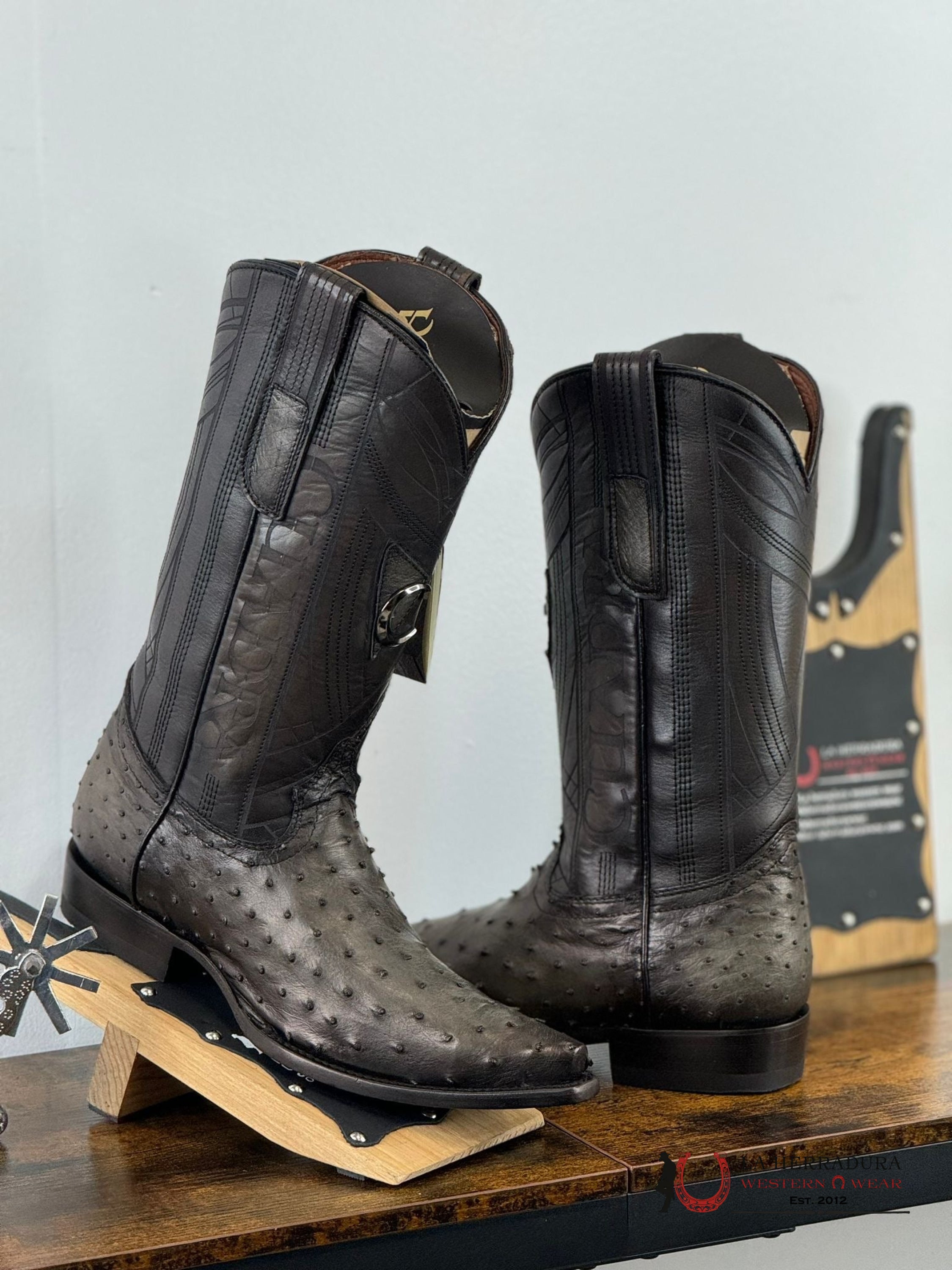 Cuadra Boot Ostrich Flame Grey Point Toe Cu838 Botas Hombres