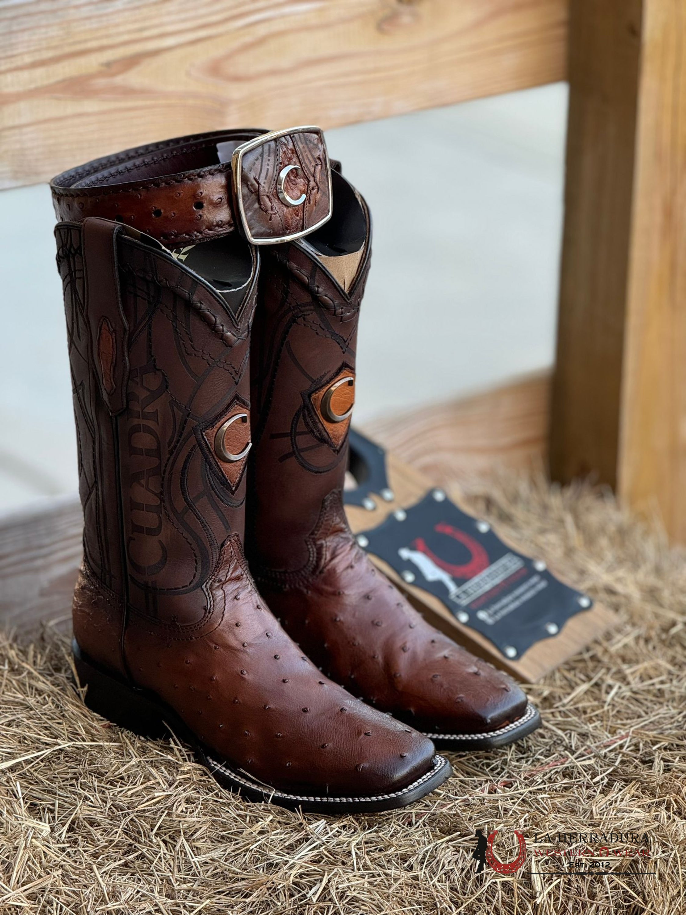 Cuadra Boots Ostrich Moroni Castaño Laser & Embroidery Square Toe