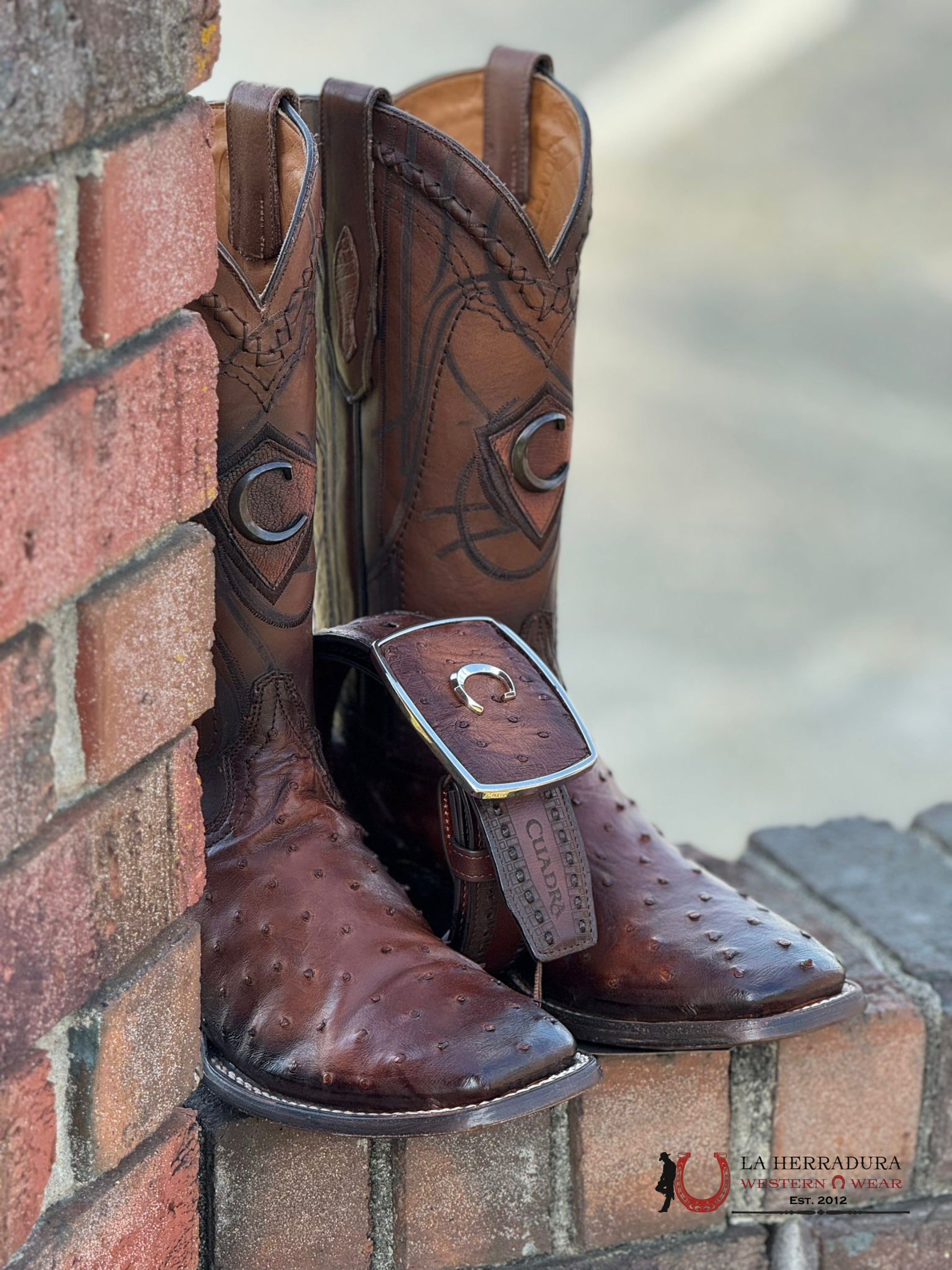 Cuadra Boots Ostrich Moroni Castaño Laser & Embroidery Square Toe