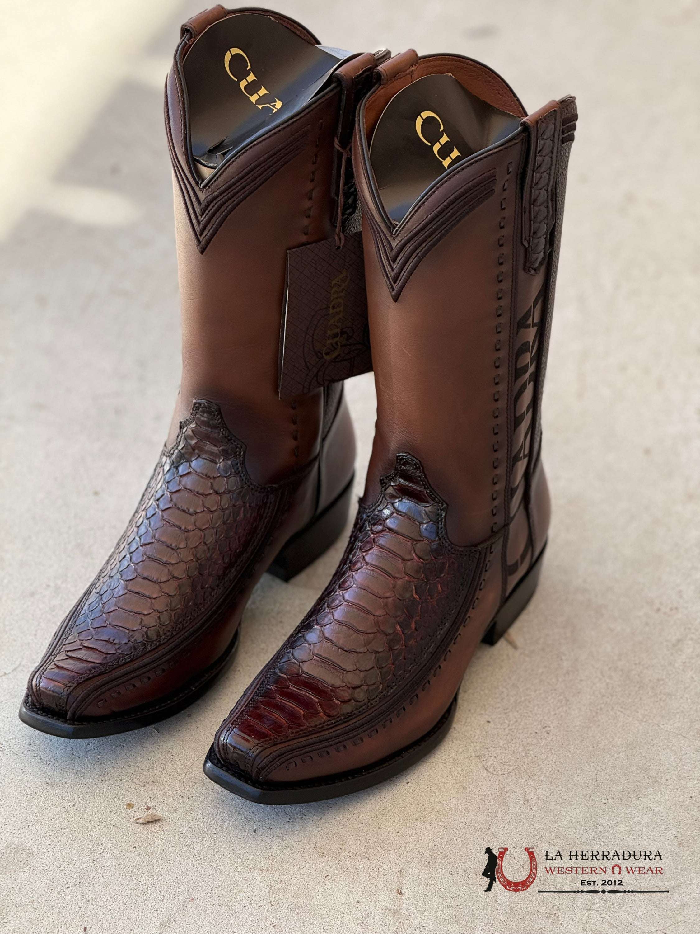 CUADRA CU854 BOOTS PYTHON PLUNGE BACK COPPER LASER & EMBROIDERED NARRO CUADRA CU854 BOOTS PYTHON PLUNGE BACK COPPER LASER & EMBROIDERED NARRO