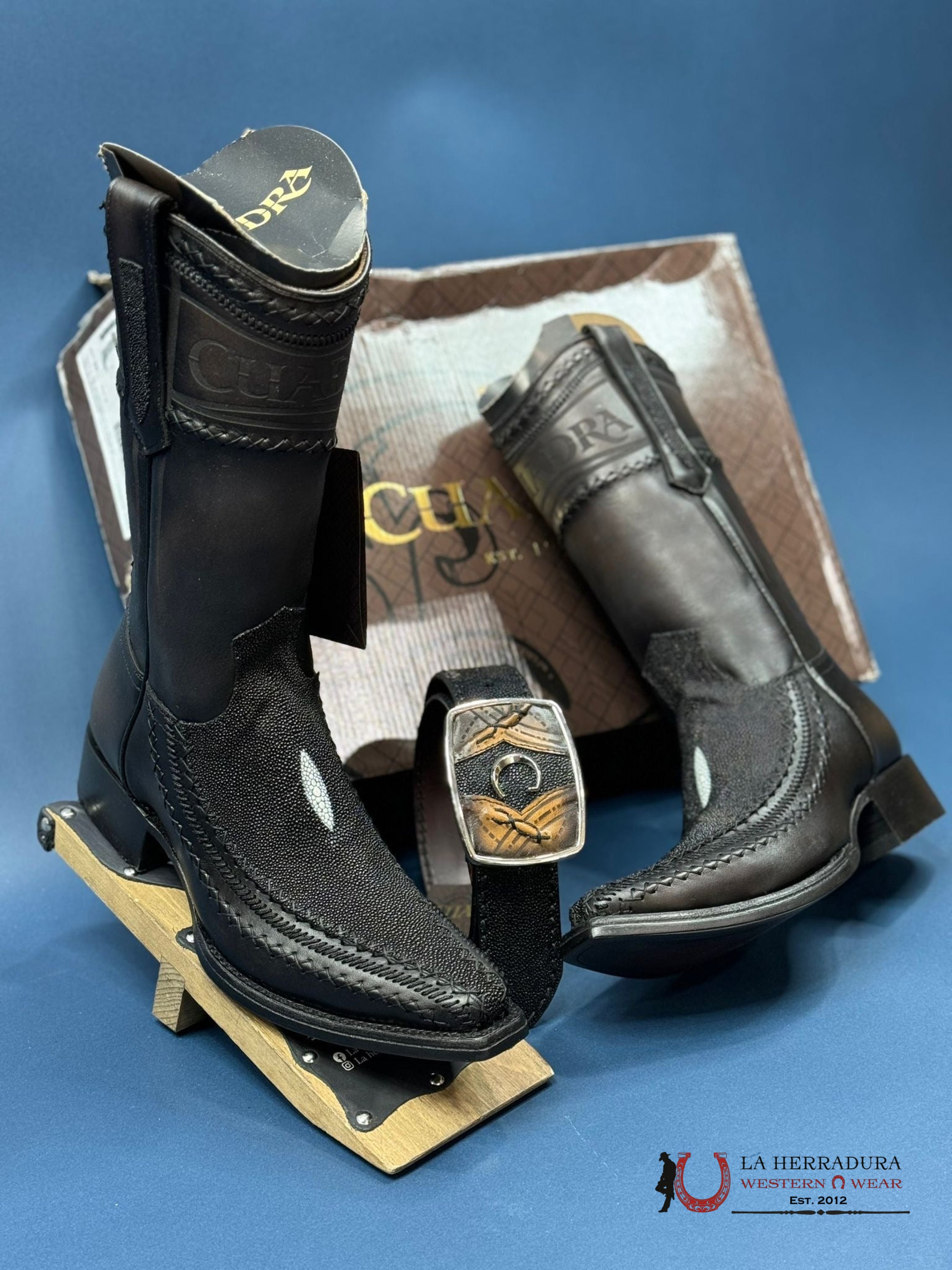 Cuadra Boots Stingray Mantarraya Black Laser & Woven Narrow Square Toe Botas Hombres