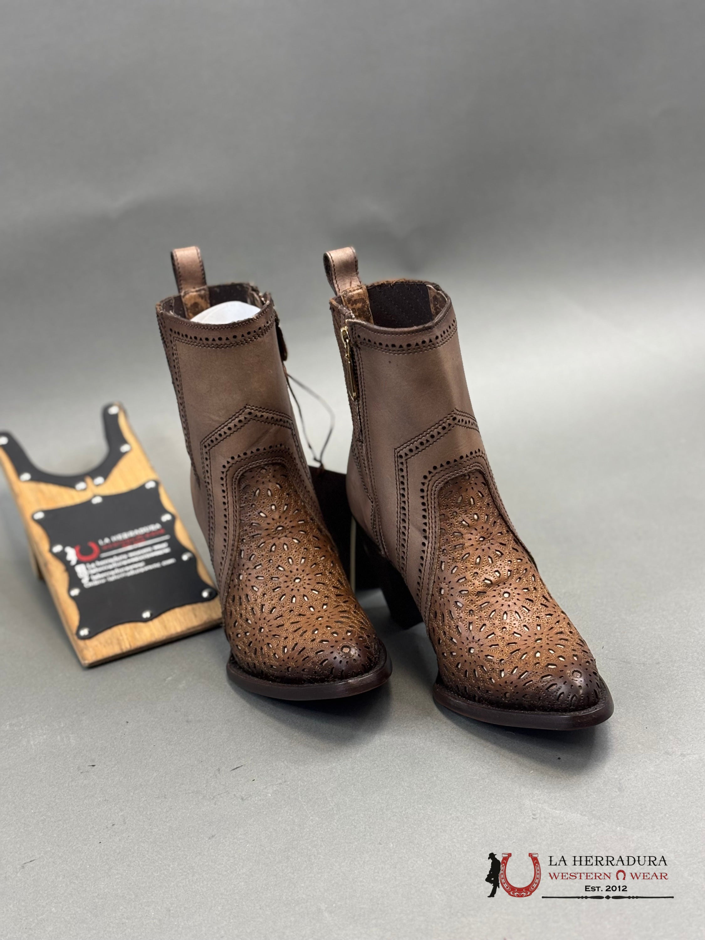 Cuadra Brown Western Crust Maple Leather Ankle Boots For Ladies Cu640 Botas Mujeres