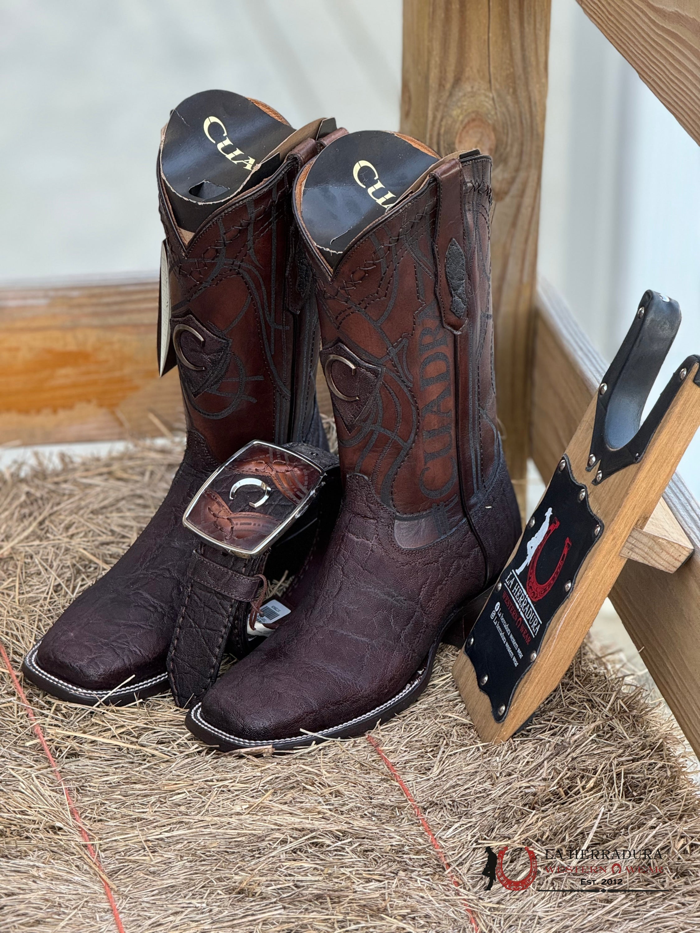 Cuadra Elefante Café Brown Láser & Embroidery Square Toe Boot Botas Hombres