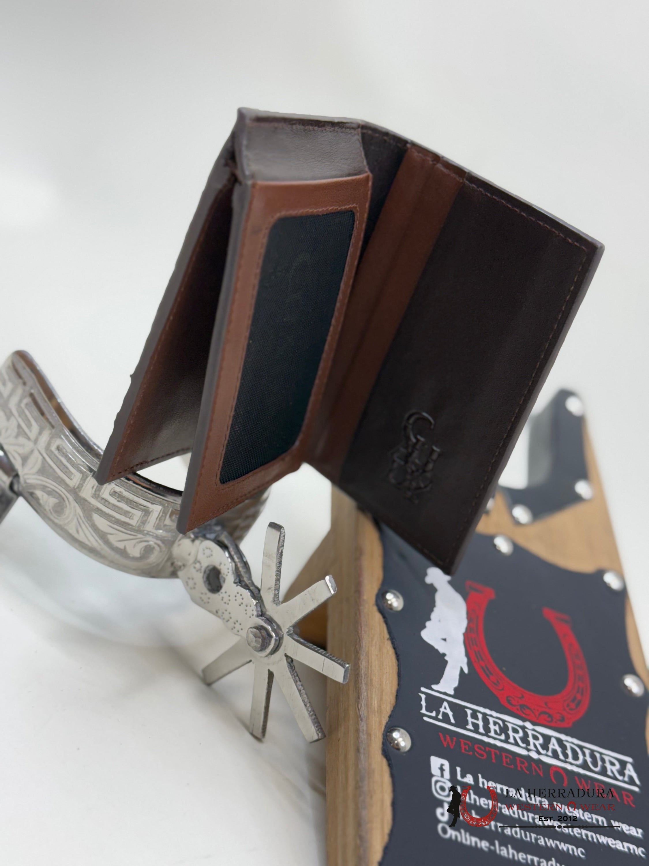 Cuadra Piton Back Over Cafe Accesorios