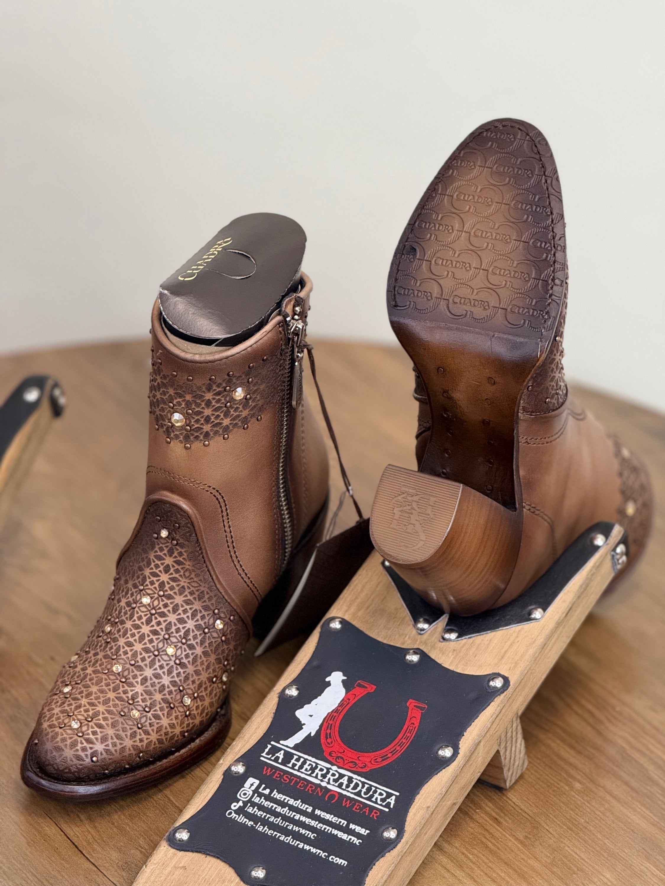 Cuadra Short Boot Res Crust Arena Brown Cu773 Botas Mujeres