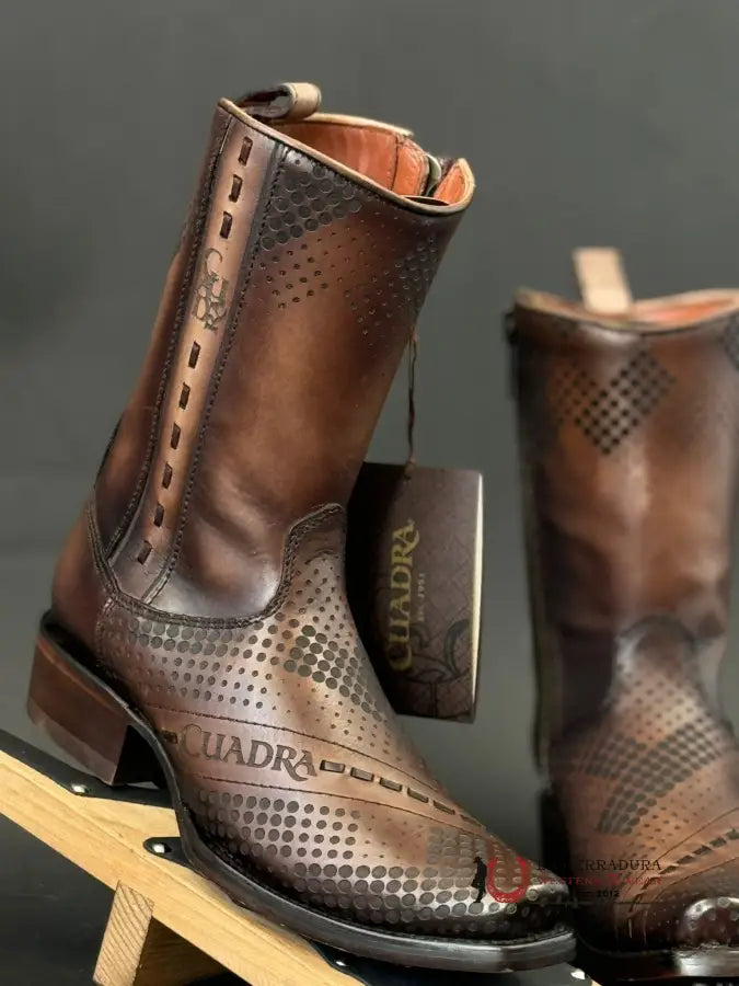 Cuadra Short Boot Res Crust Tornado Twister Brown Laser & Woven Zipper Narrow Square Toe Botas