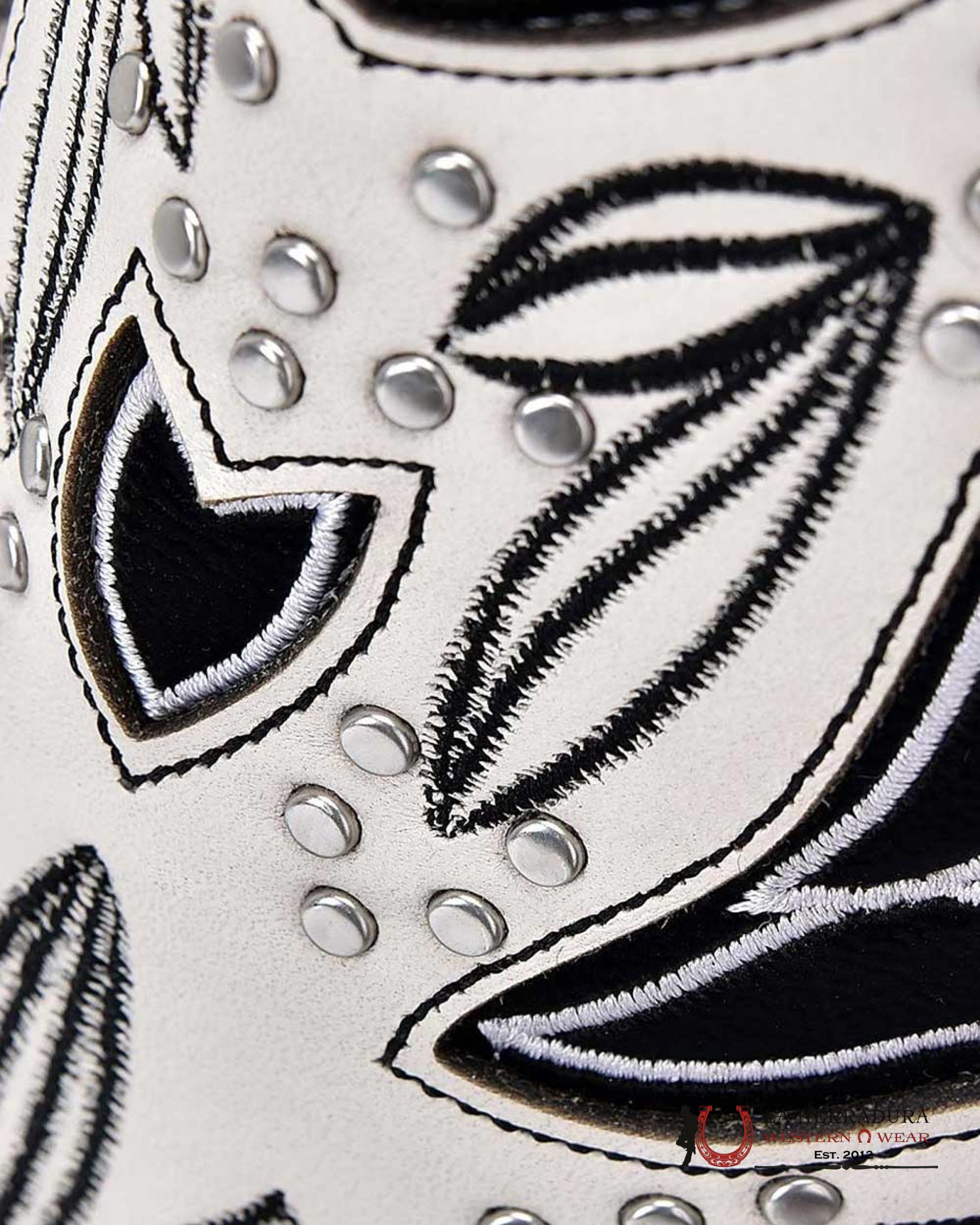 CUADRA WOMENS RES CRUST TOKIO GREY EMBROIDERY & CUT OUT STUDS SNIP TOE TALL BOOT BOTAS MUJERES