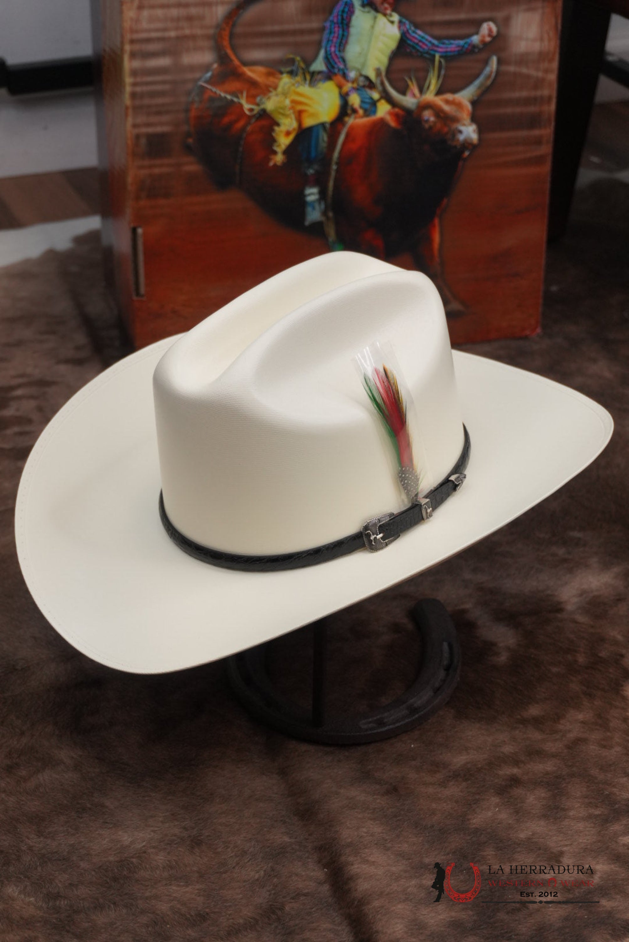 CUERNOS CHUECOS 5000X LIMITED EDITION SAN JUDAS RANCHERA ATEJANADA COPA CHICA TEJANA