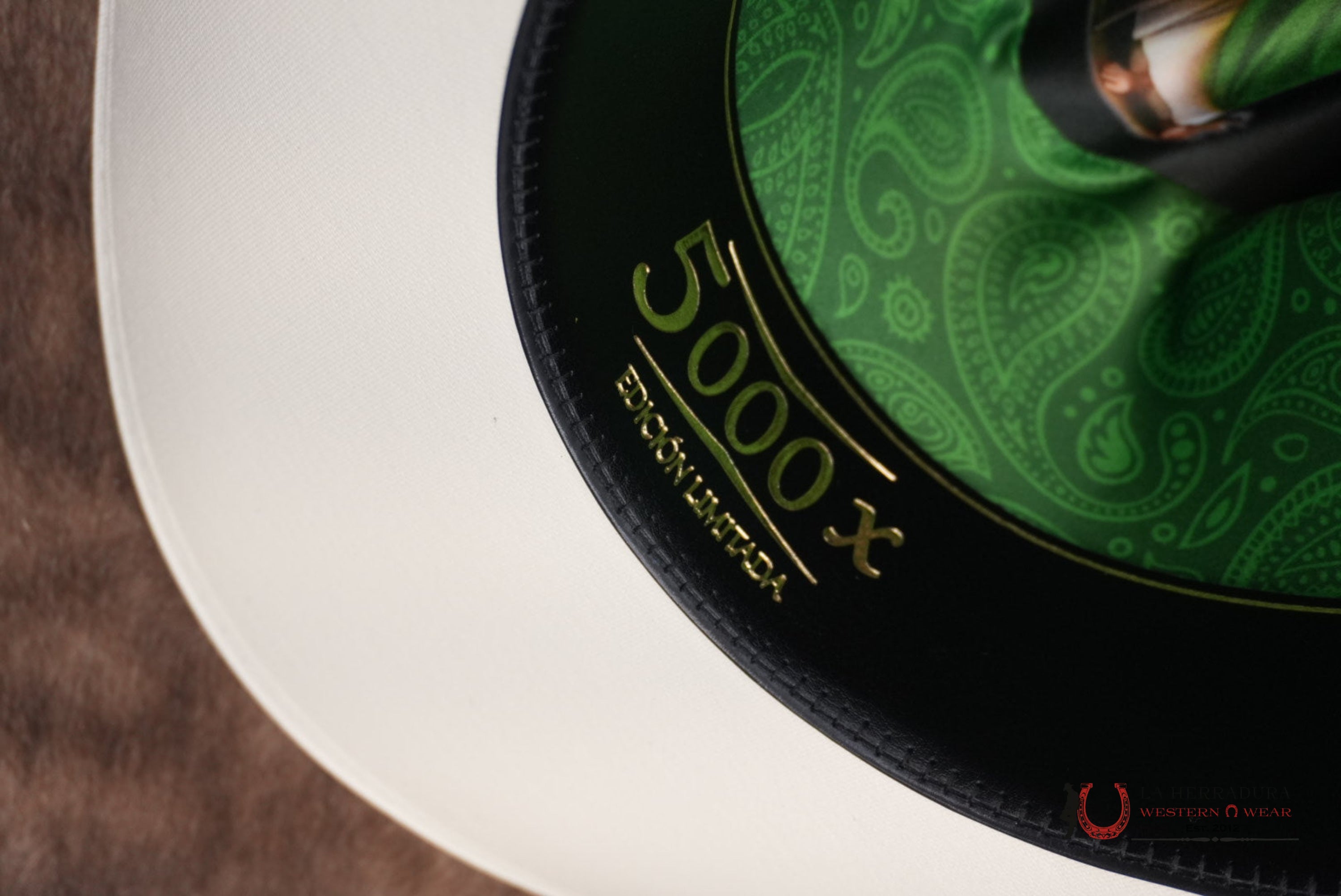 CUERNOS CHUECOS 5000X LIMITED EDITION SAN JUDAS RANCHERA ATEJANADA COPA CHICA TEJANA