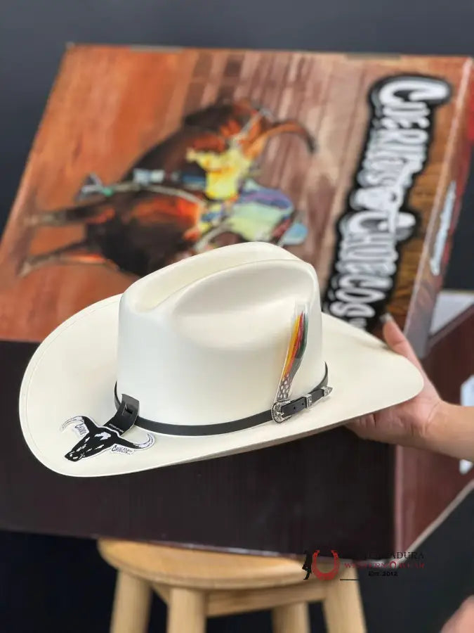 Cuernos Chuecos 5000X Limited Edition Straw Hat Ranchera Atejanada Tejana