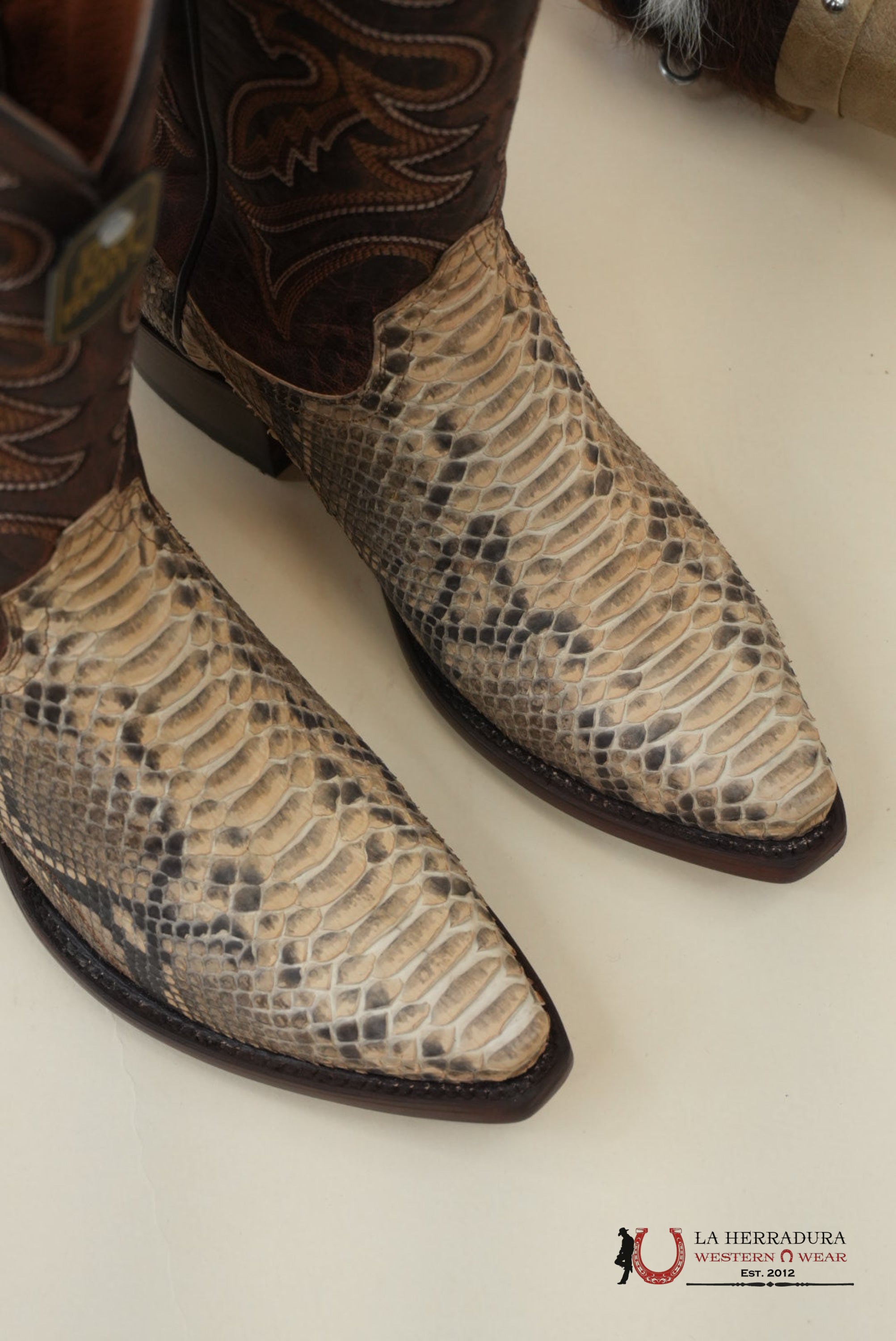 DAN POST SAND/BROWN PYTHON STRURGIS BOOT MENS BOTAS MUJERES