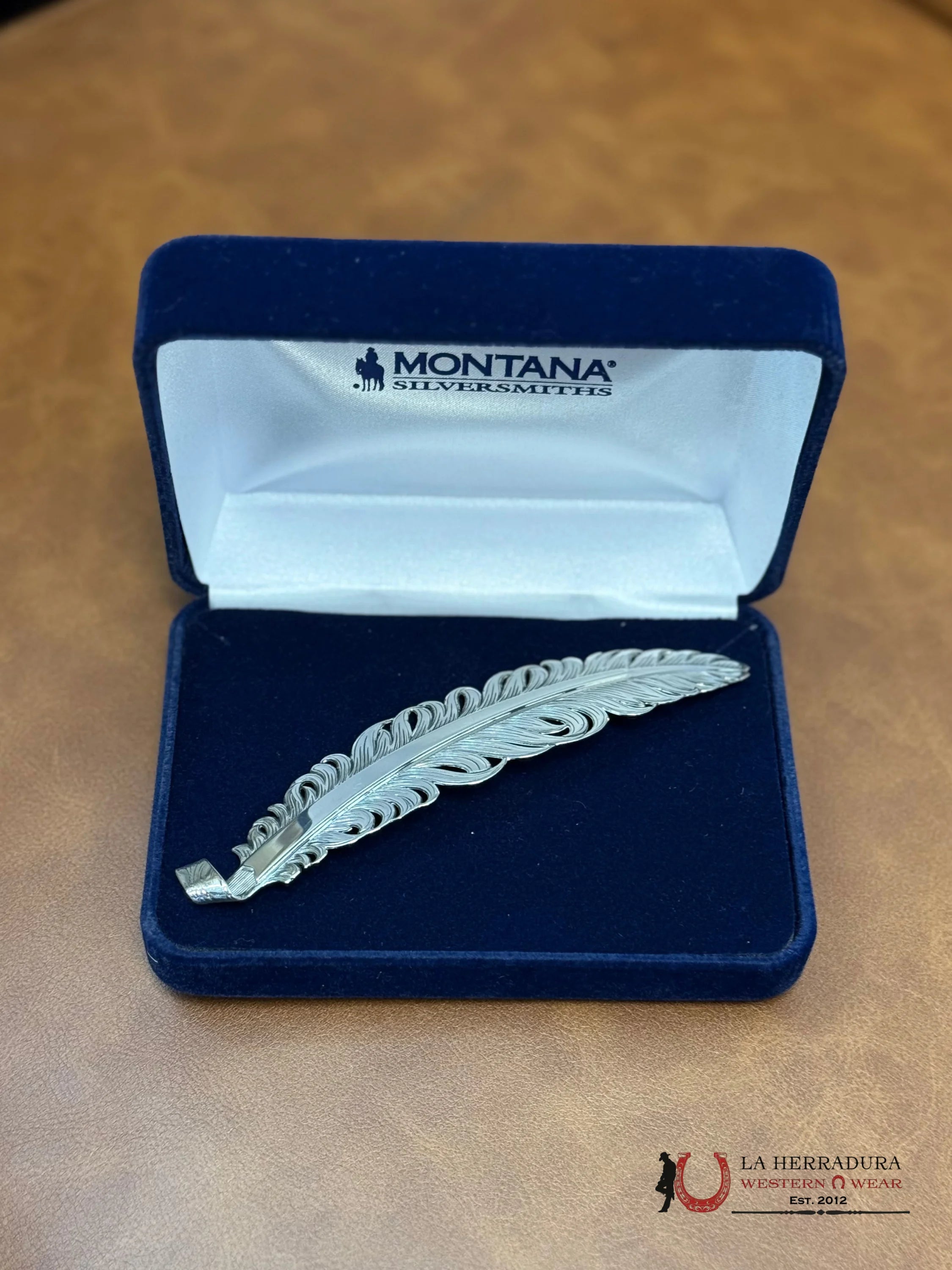 PIAN PLATA COMPLETA MONTANA HAT FEATHER PLATA ESTANDAR ACCESORIOS