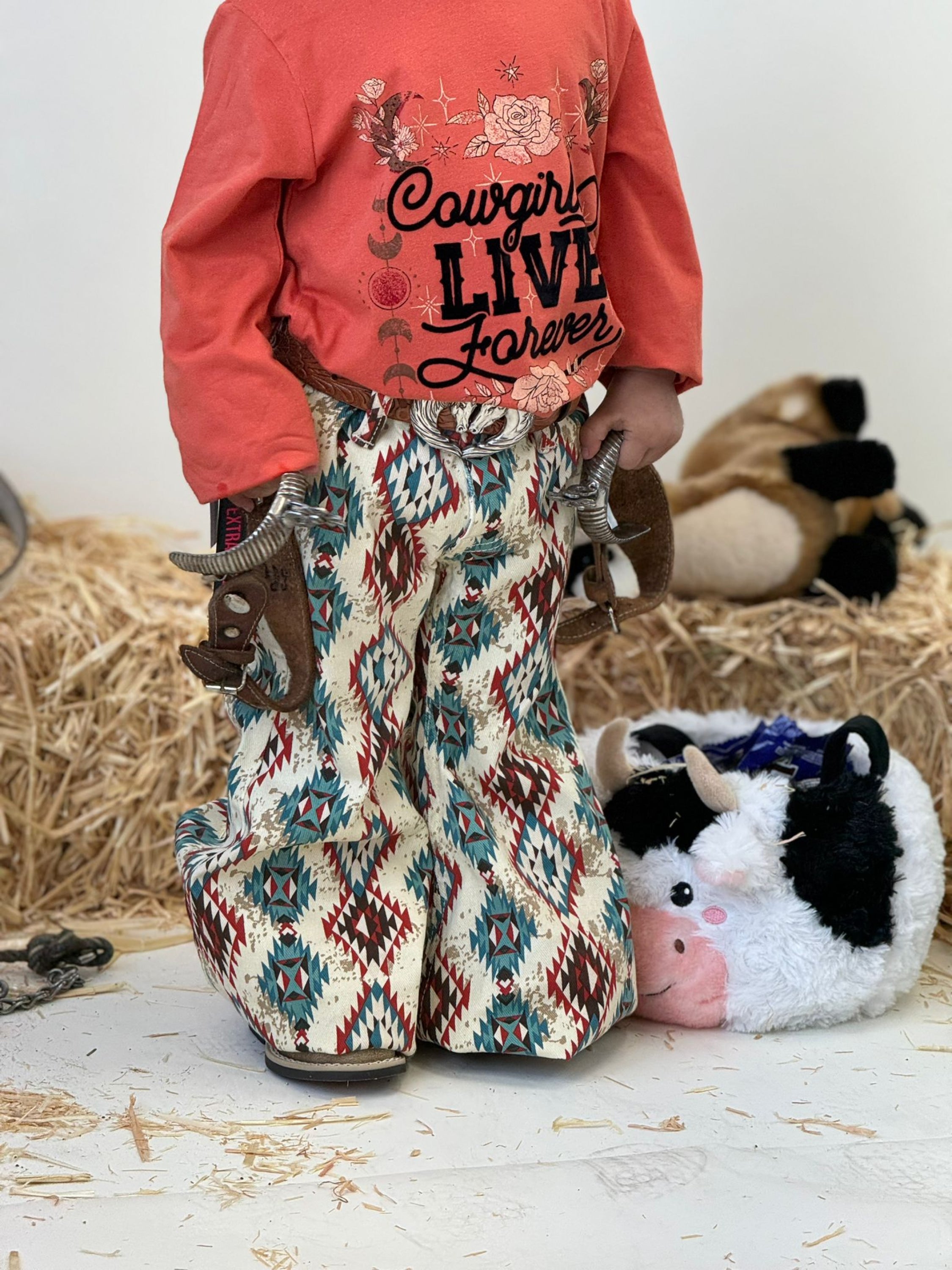 Girls Rock & Roll Natural Cowhide Aztec Bell Bottom Niños