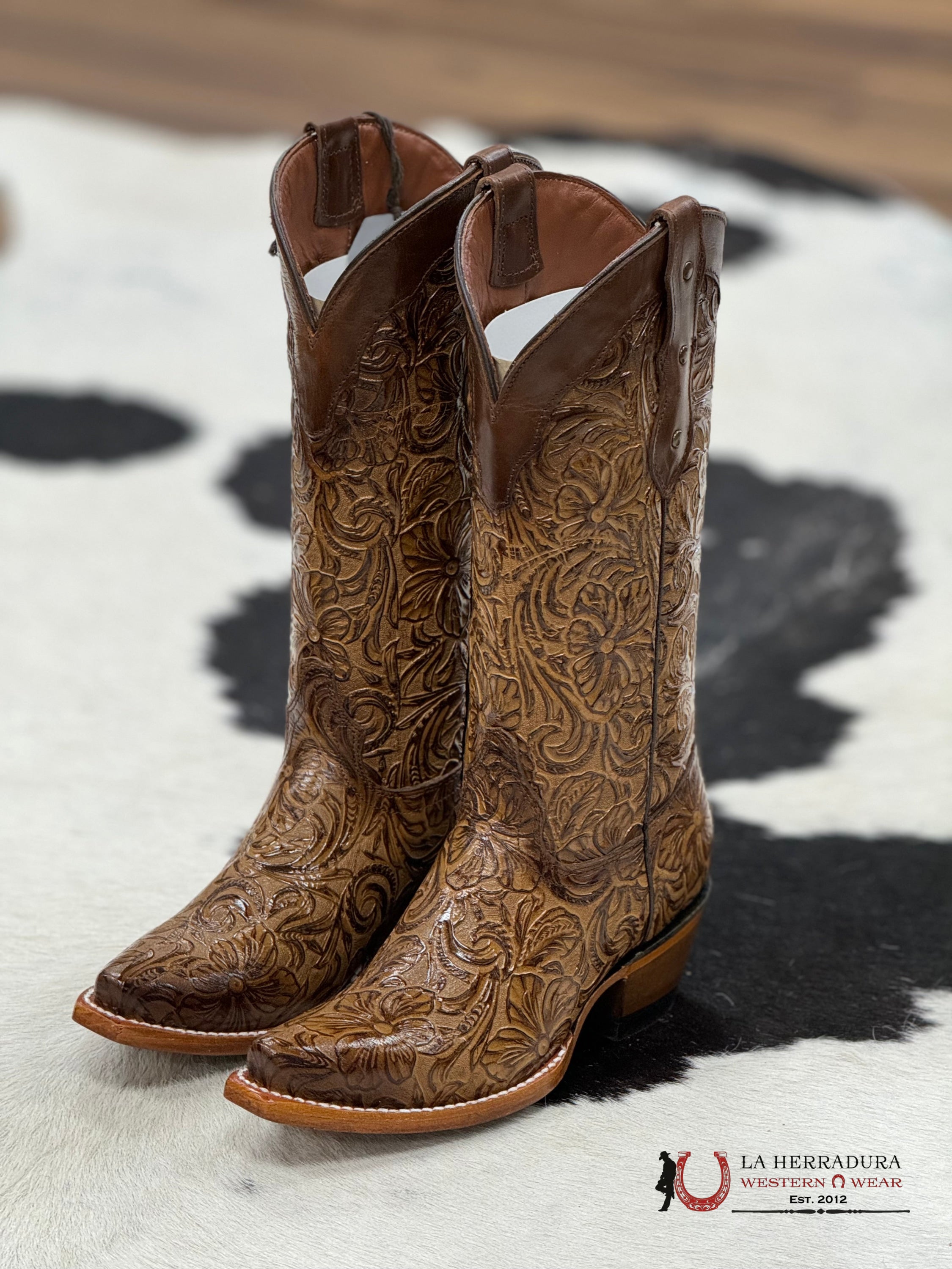 Hand Tooled Flor De Luz Miel Point Toe Botas Mujeres