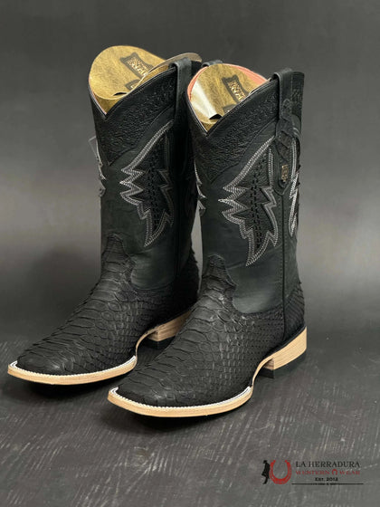 BOTA HOMETOWN EXOTIC CON PUNTA CUADRADA, DE PITÓN NOBUCK NEGRO MATE