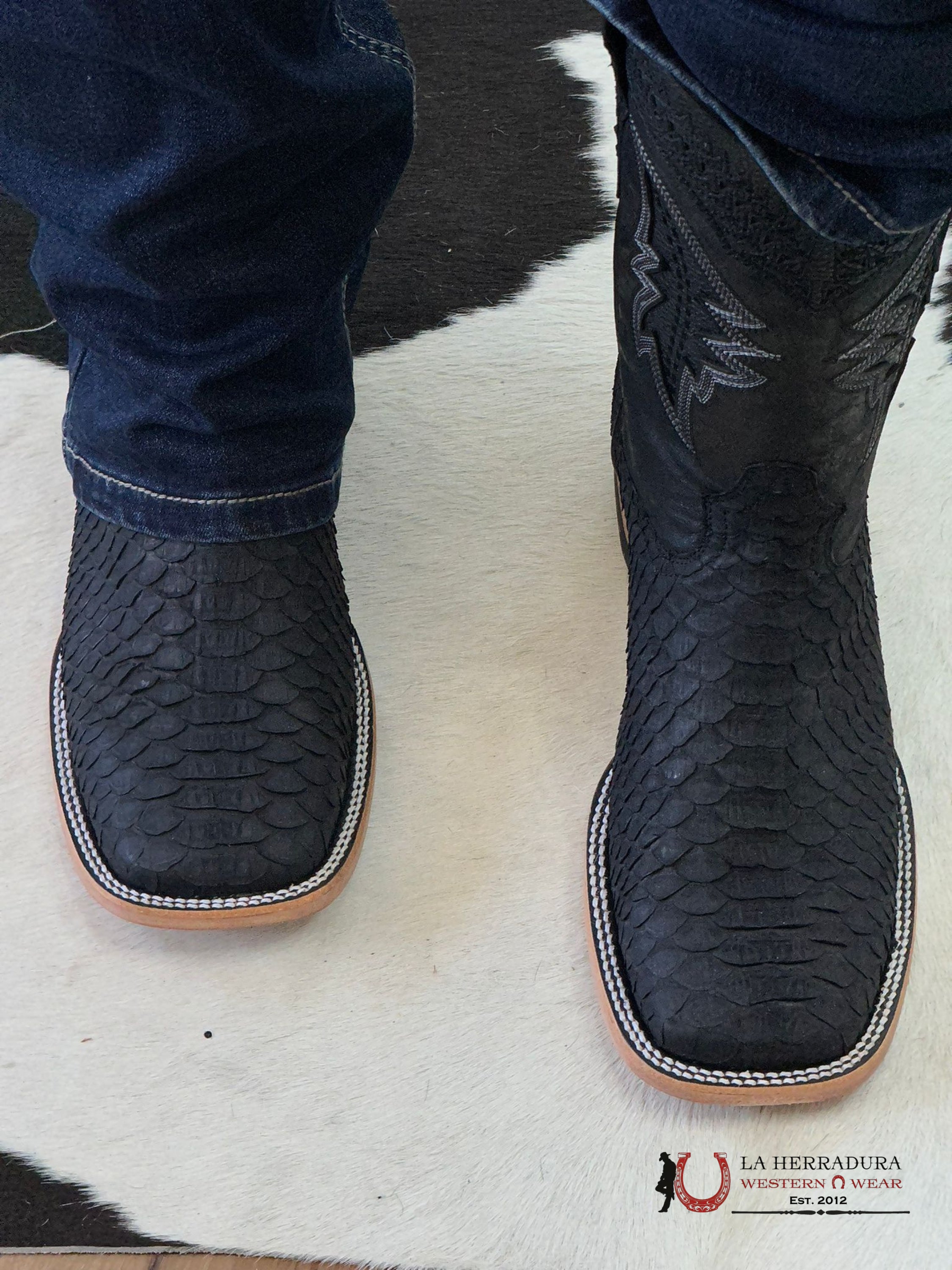 Hometown Men Python Black Matte Square Toe Botas Hombres