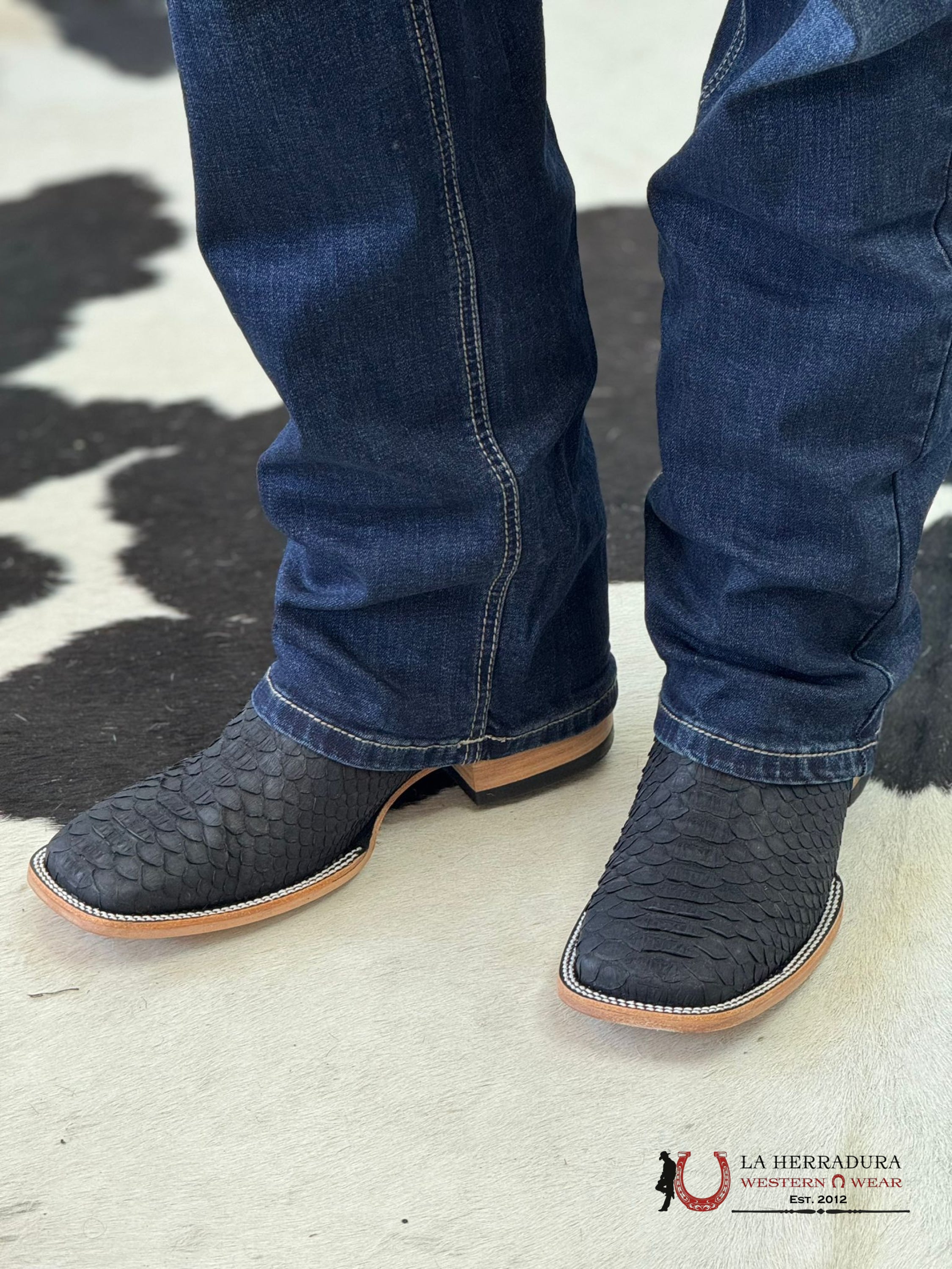 Hometown Men Python Black Matte Square Toe Botas Hombres