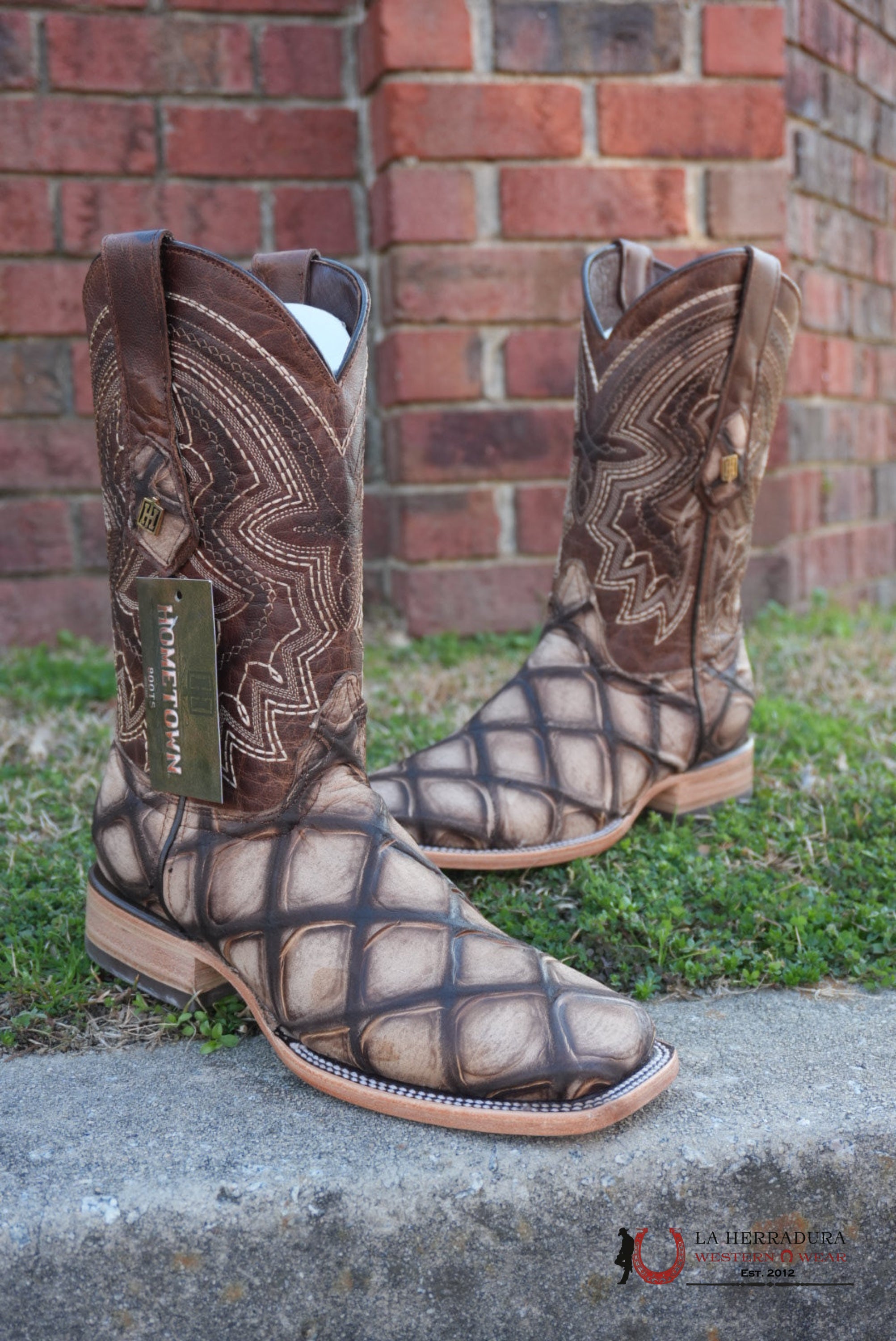 Hometown Piraru Jumbo Camel Rústico Square Toe Boot BOTAS HOMBRES