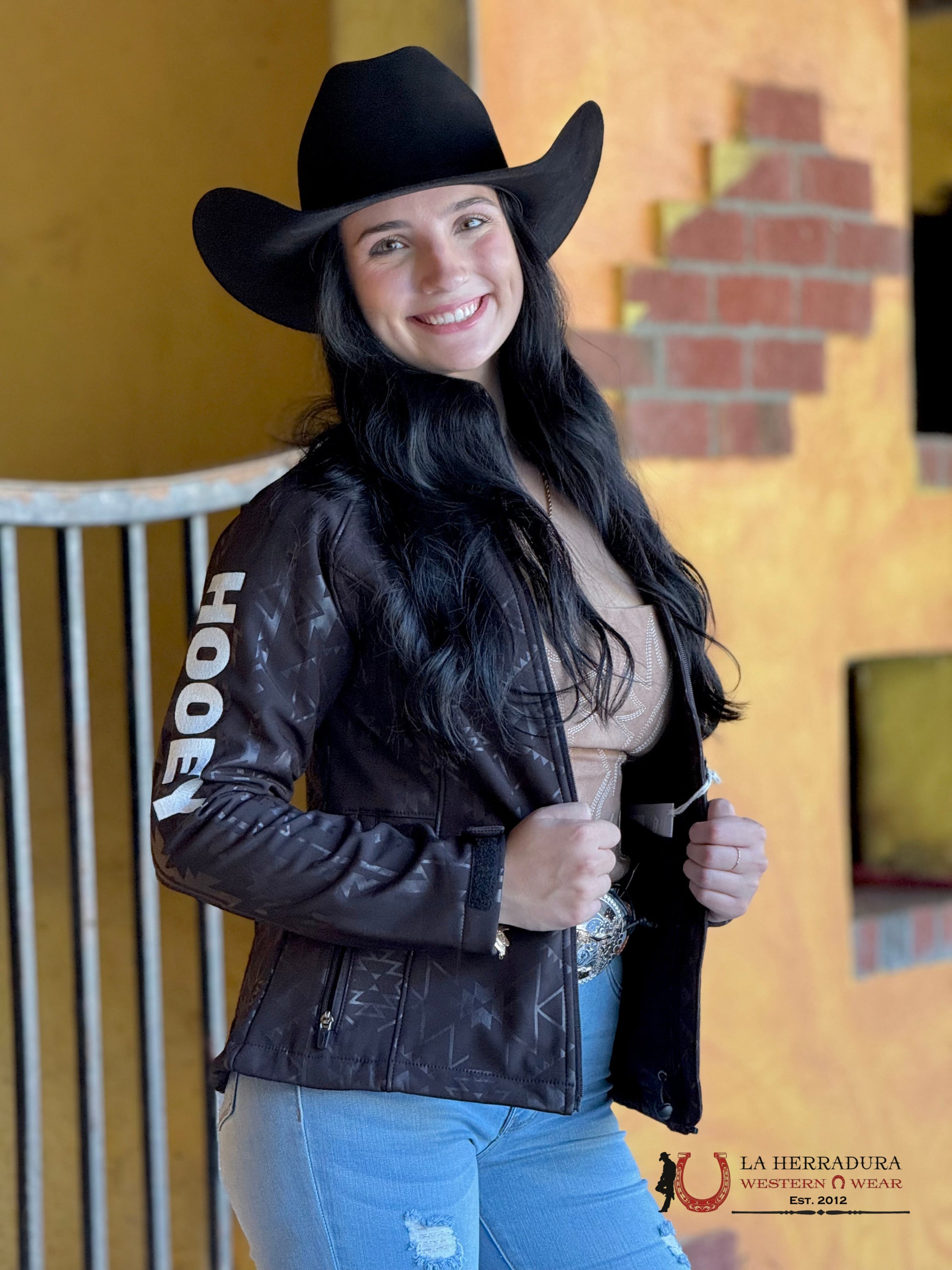 Hooey Womens Black Softshell W/ White Aztec Logo On Sleeve Full Zip Up Ropa Mujeres