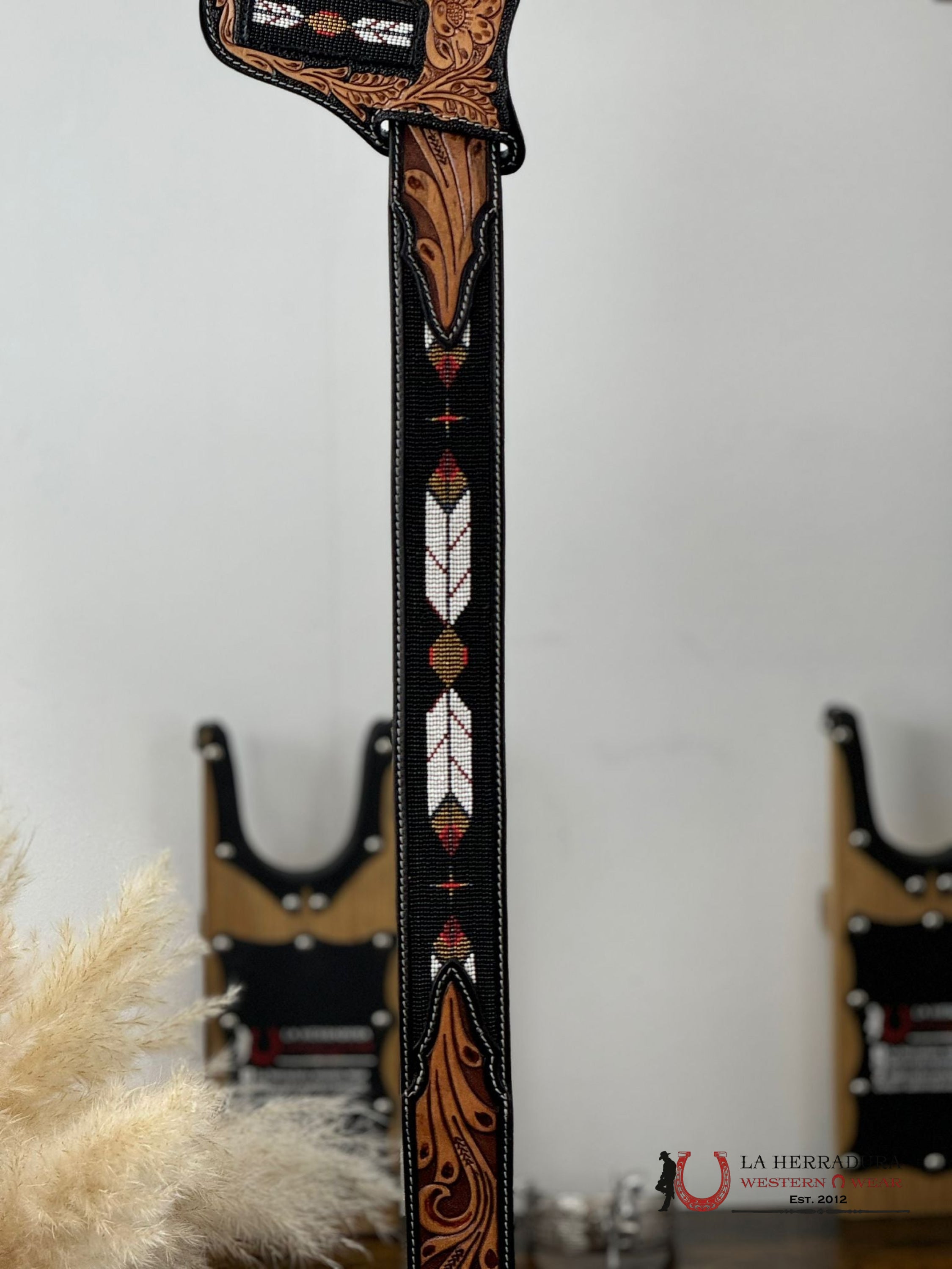 La Herradura Aztec Black Gold Handtooled 2 Inch Belt 32 Only Belt Cinturones Hombres