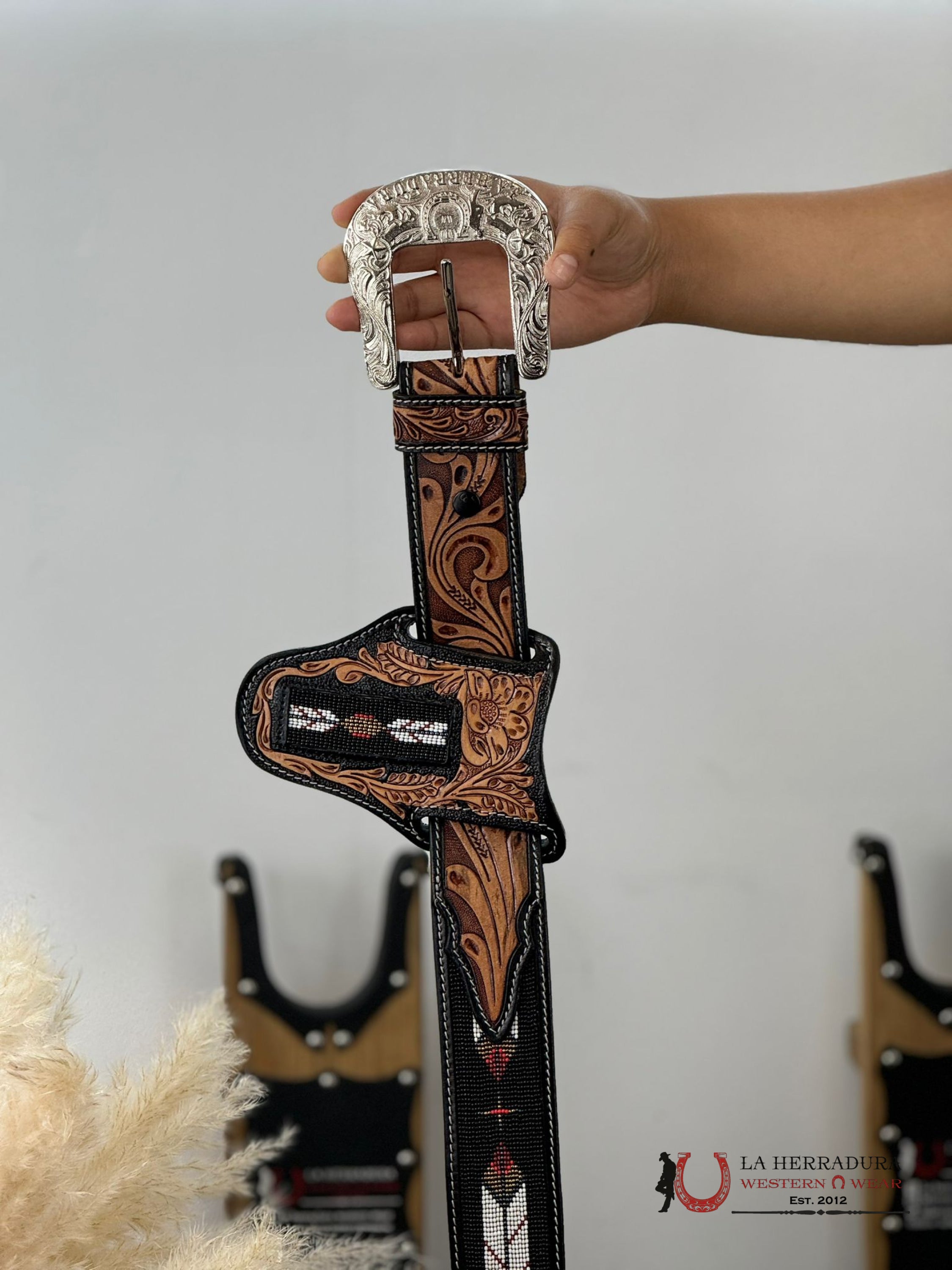 La Herradura Aztec Black Gold Handtooled 2 Inch Belt 34 Belt/Knife Sheath Cinturones Hombres