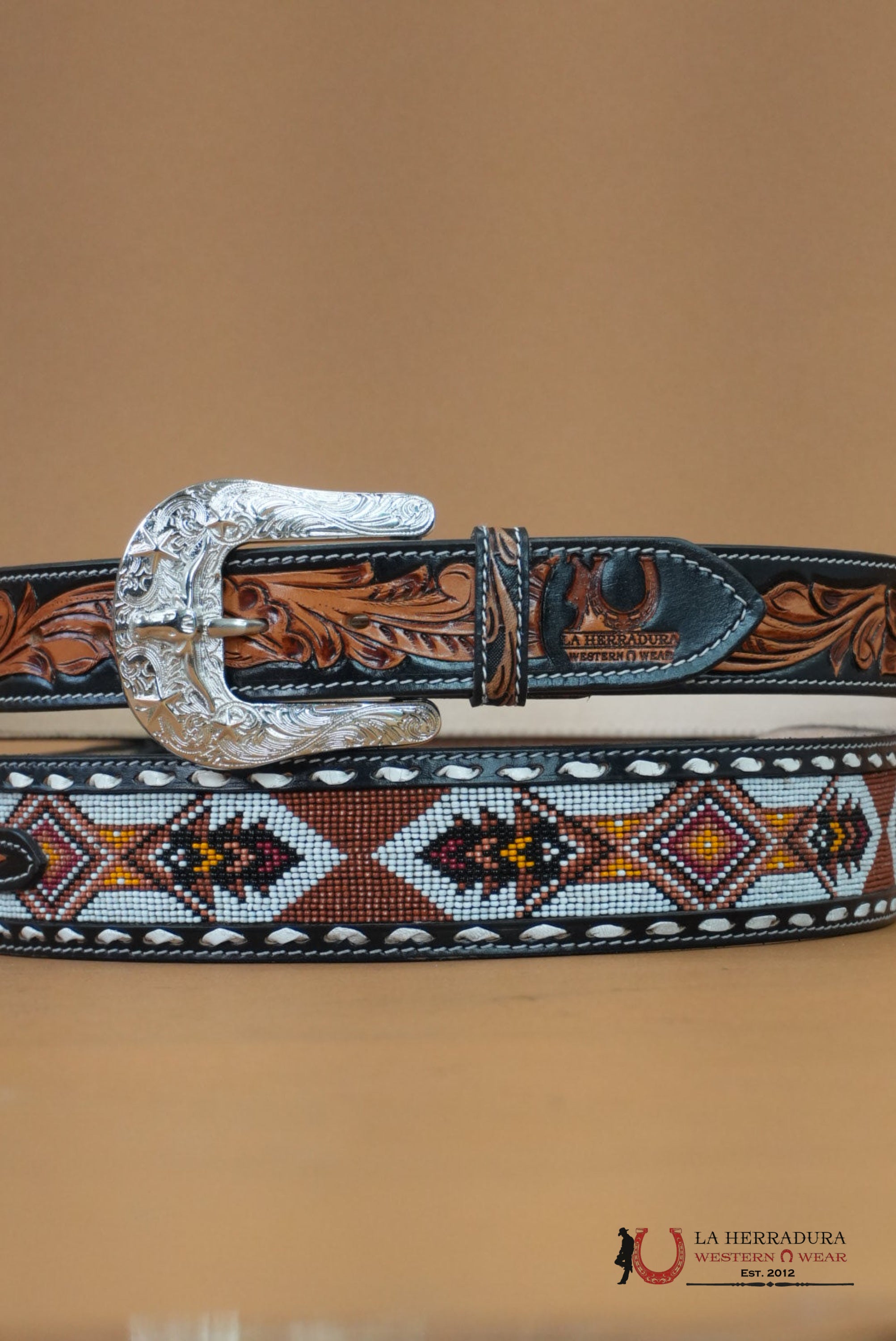 LA HERRADURA AZTEC ORANGE WHITE HANDTOOLED NEW DESIGN BELT CINTURONES HOMBRES